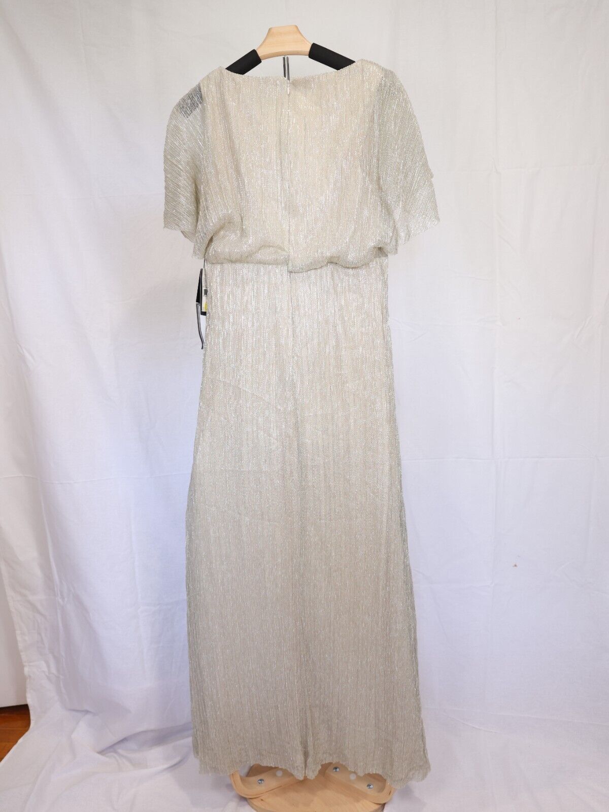 Adrianna Papell Pleated Metallic Gown, Champagne, Size 4, MSRP $199