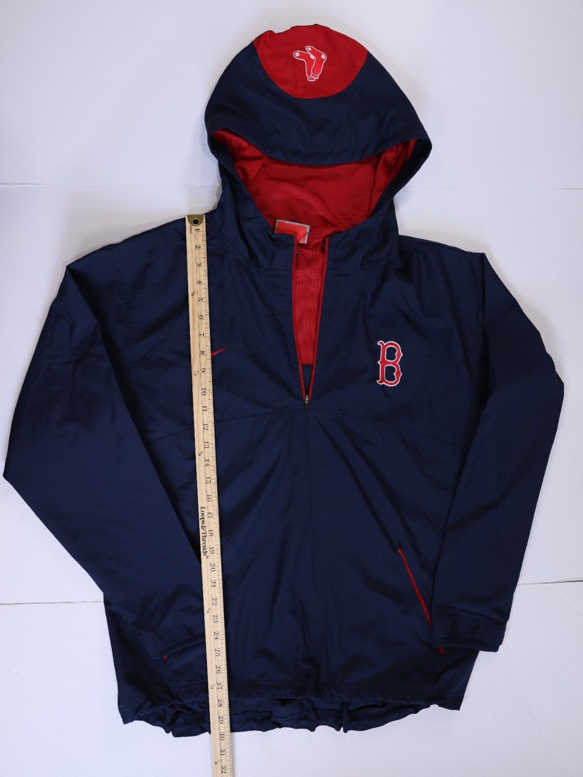 Nike Boston Red Socks 1/4 Zip Wind breaker with Hood Size M