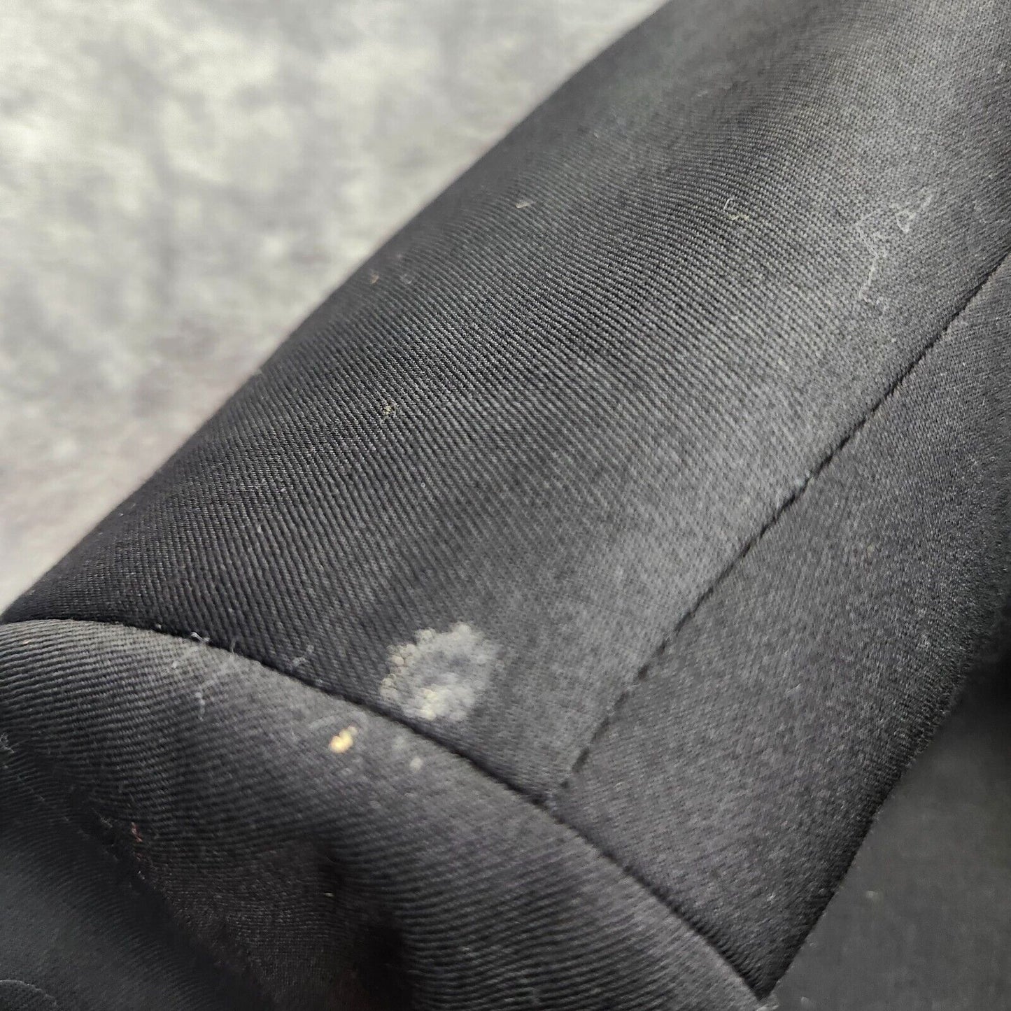 100% Wool Tommy Hilfiger Black Tuxedo Set Jacket 42 Regular, Pants 36 Regular