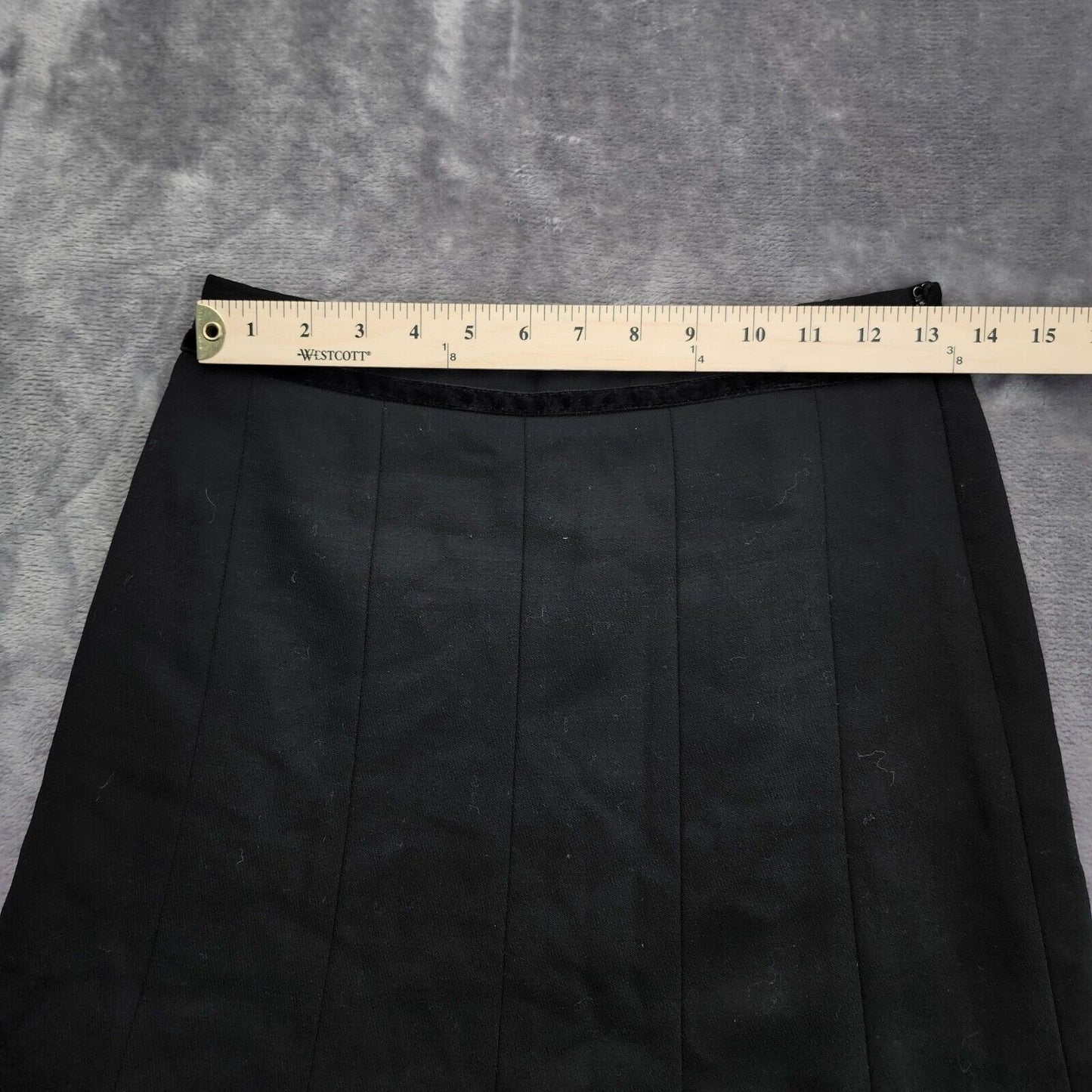 Ann Taylor Loft Classic A-Line long skirt with pleats at the bottom Size 0