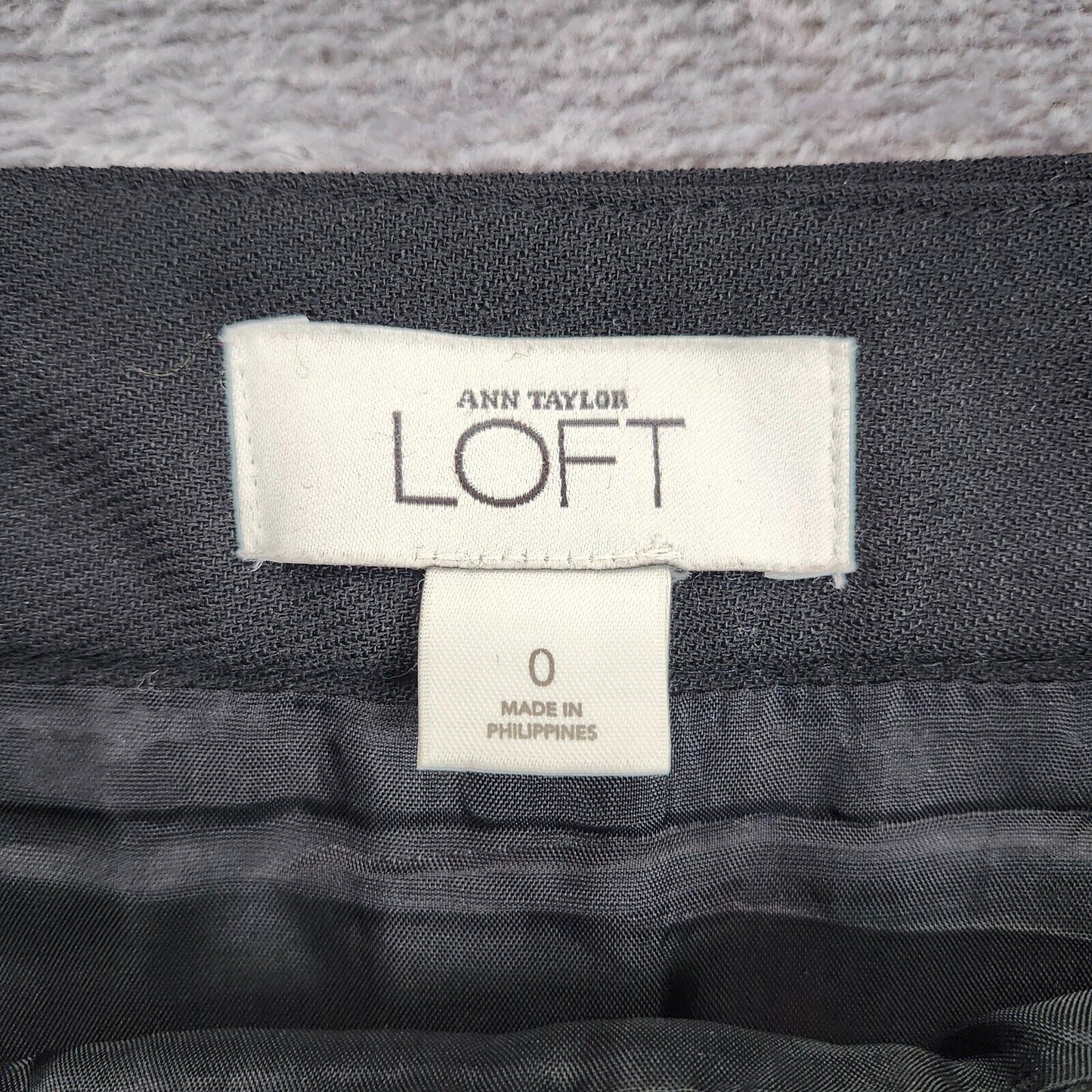 Ann Taylor Loft Classic A-Line long skirt with pleats at the bottom Size 0