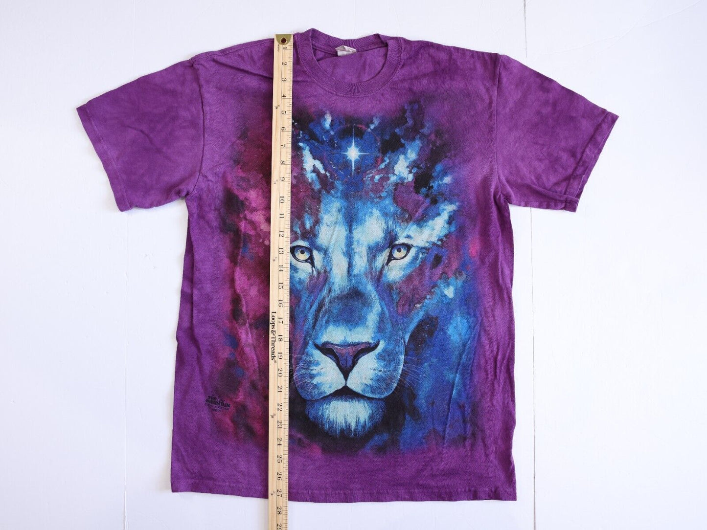 The Mountain 2016 Joejoesart Mens T Shirt Purple with Blue Lion Size L