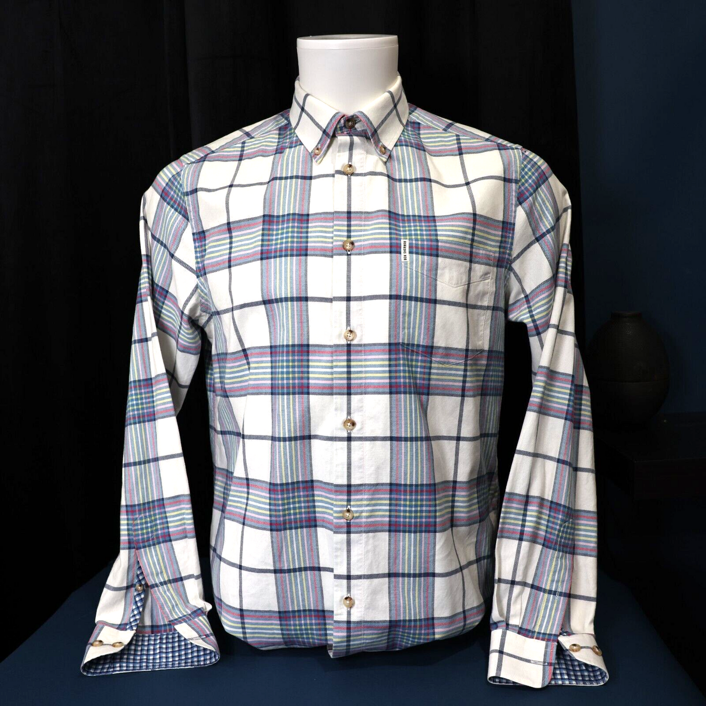 Ben Sherman Mens Button Down Patterned Shirt Size M Button Down Collar