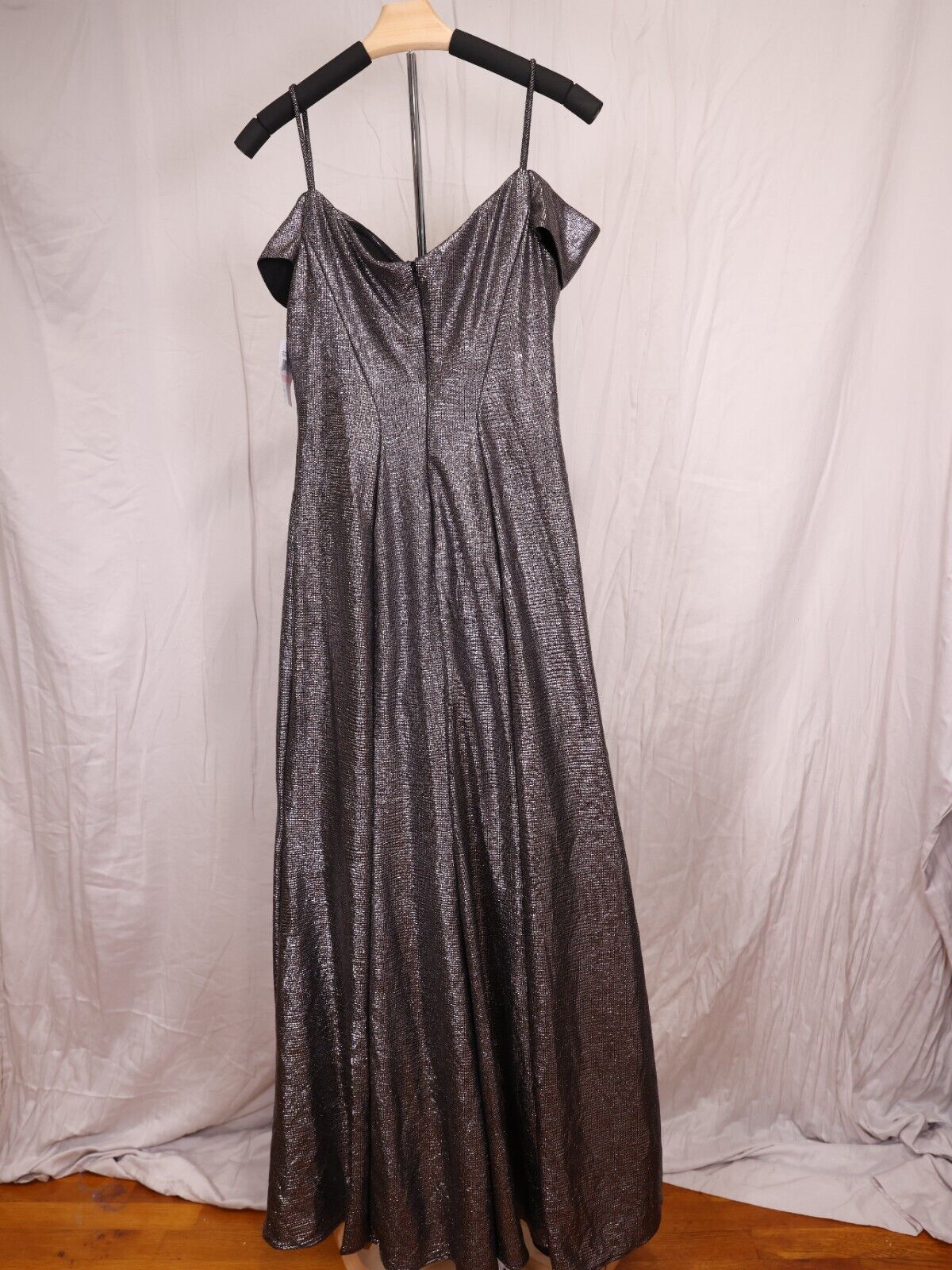 Nightway Women's Formal Dress Silver Metallic Off the Shoulder Gown Size 10