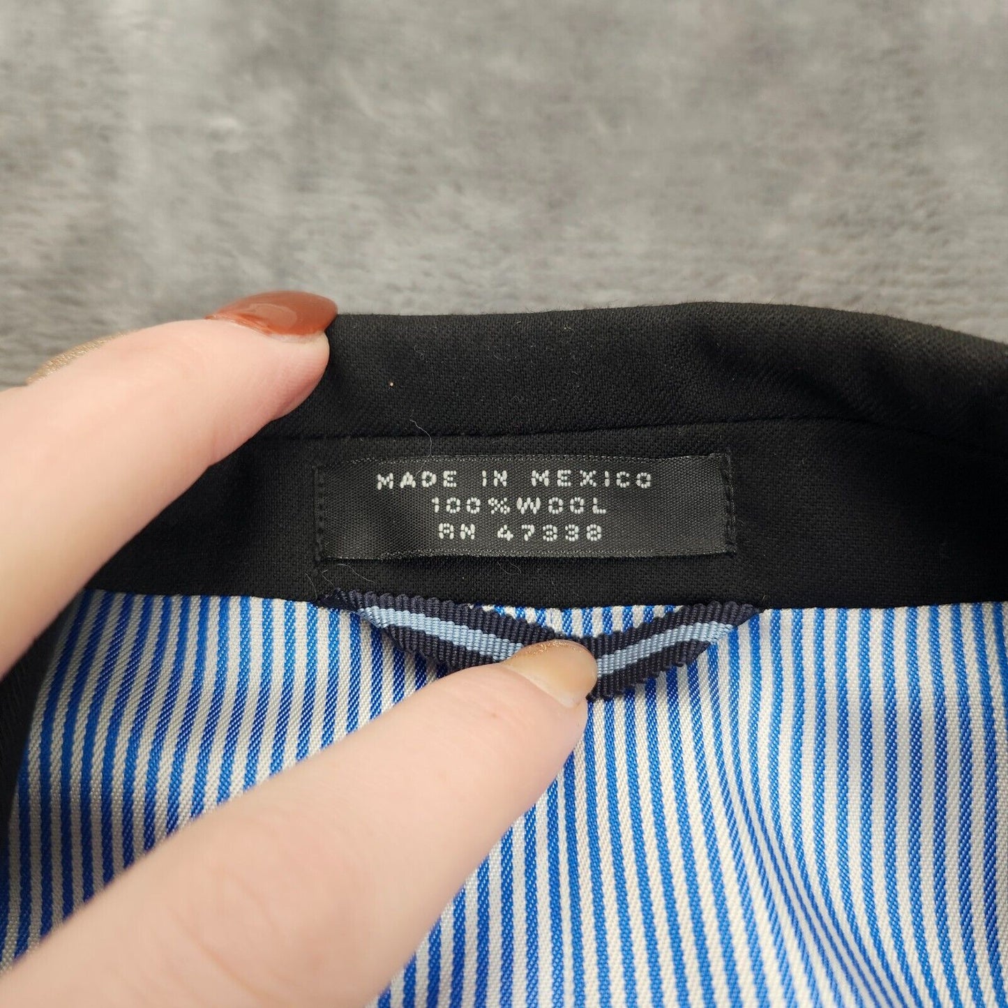 100% Wool Tommy Hilfiger Black Tuxedo Set Jacket 42 Regular, Pants 36 Regular