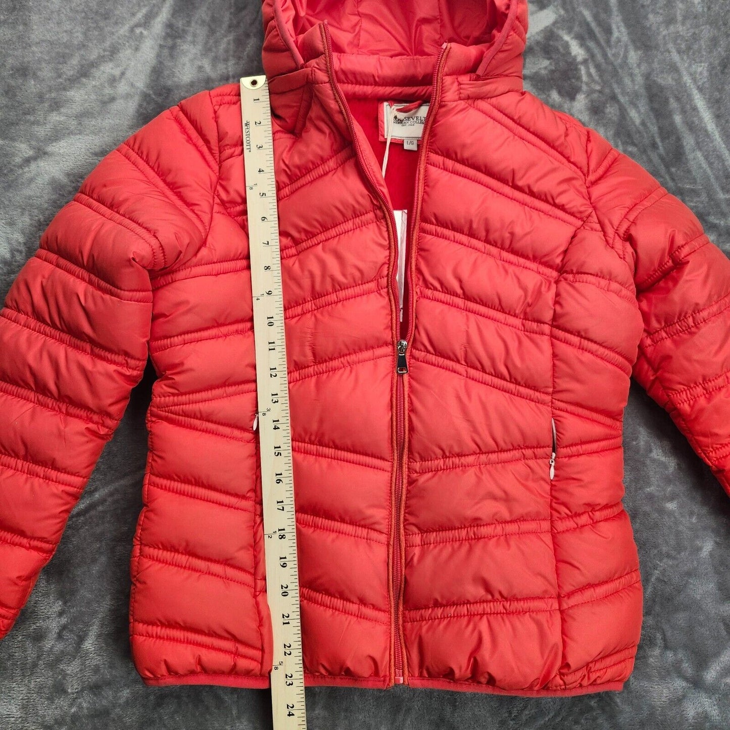 Roosevelt American College Womens Red Puffer Jacket Size Large