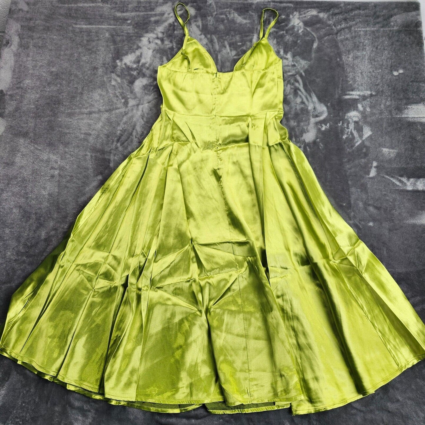 ANGVNS Shiny green fit and flare dress size XXL