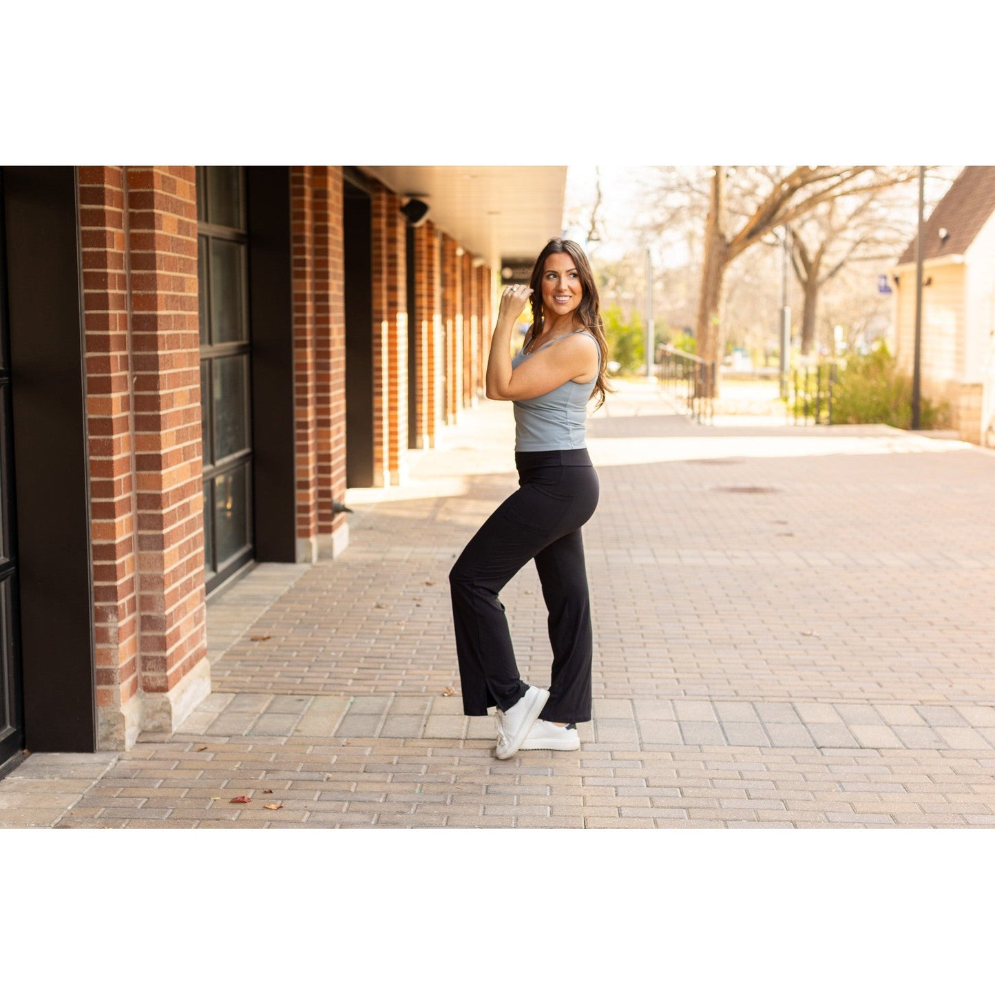 The Rachel - Relaxed Fit Black Leggings with Pockets Round 2