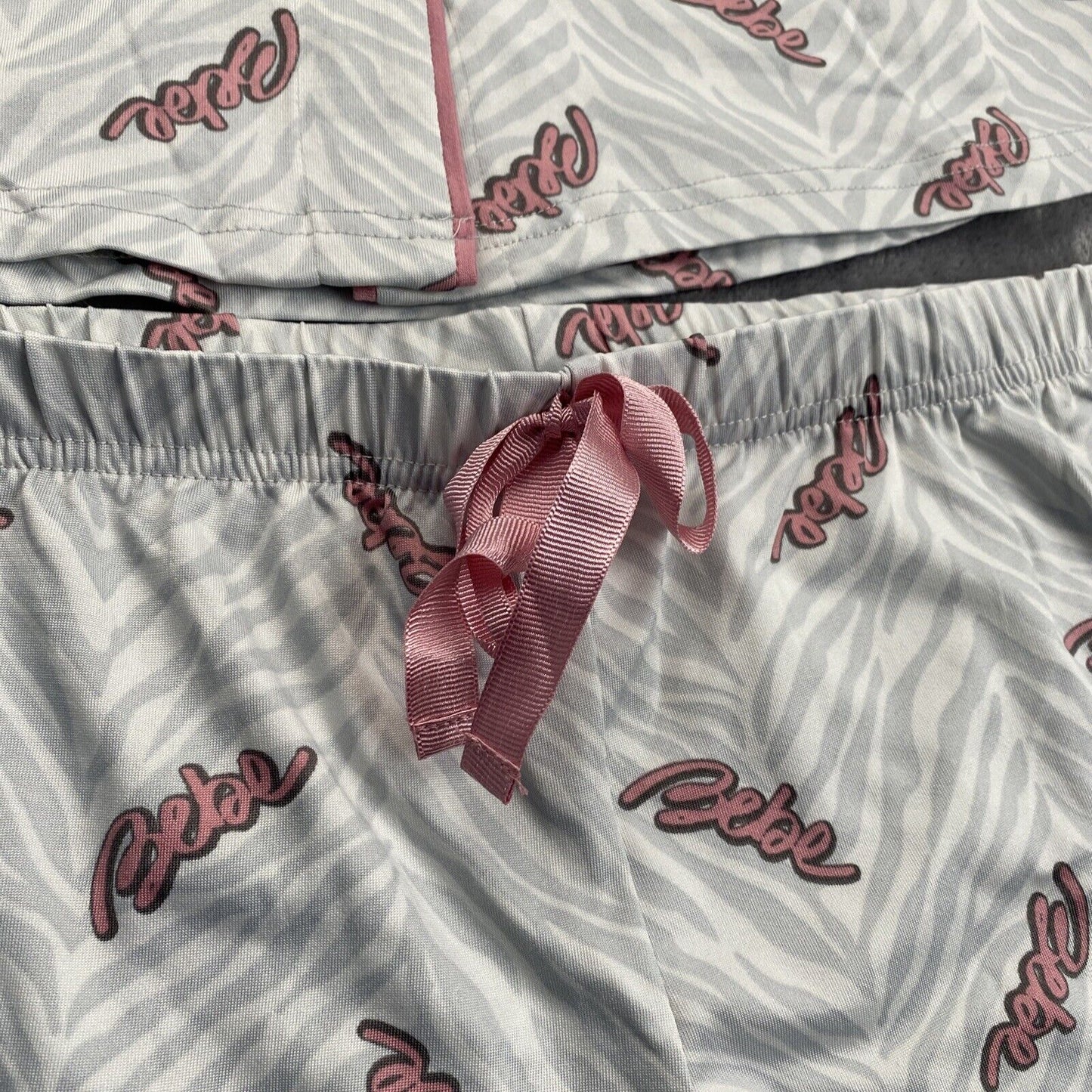 bebe Womens Pajama Sets Button Down Shirt and Shorts Sleepwear Blue pink Size M