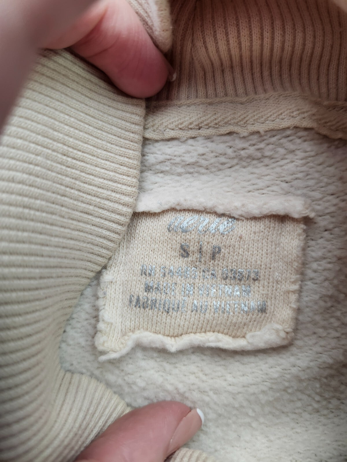 Arie Off White Turtle Neck Sweat Shirt Size Small