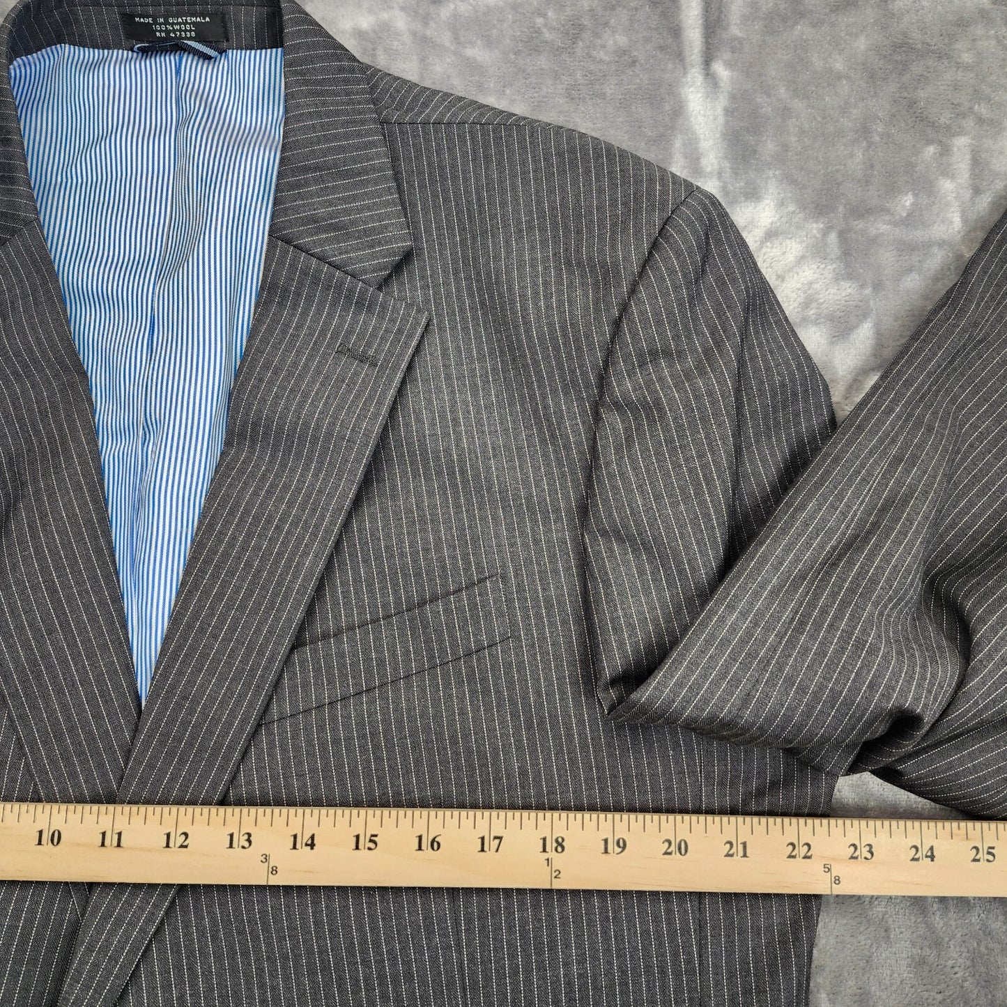 Tommy Hilfiger Men's Suit Jacket Gray Pin Strip Two Button 100% Wool 46 L