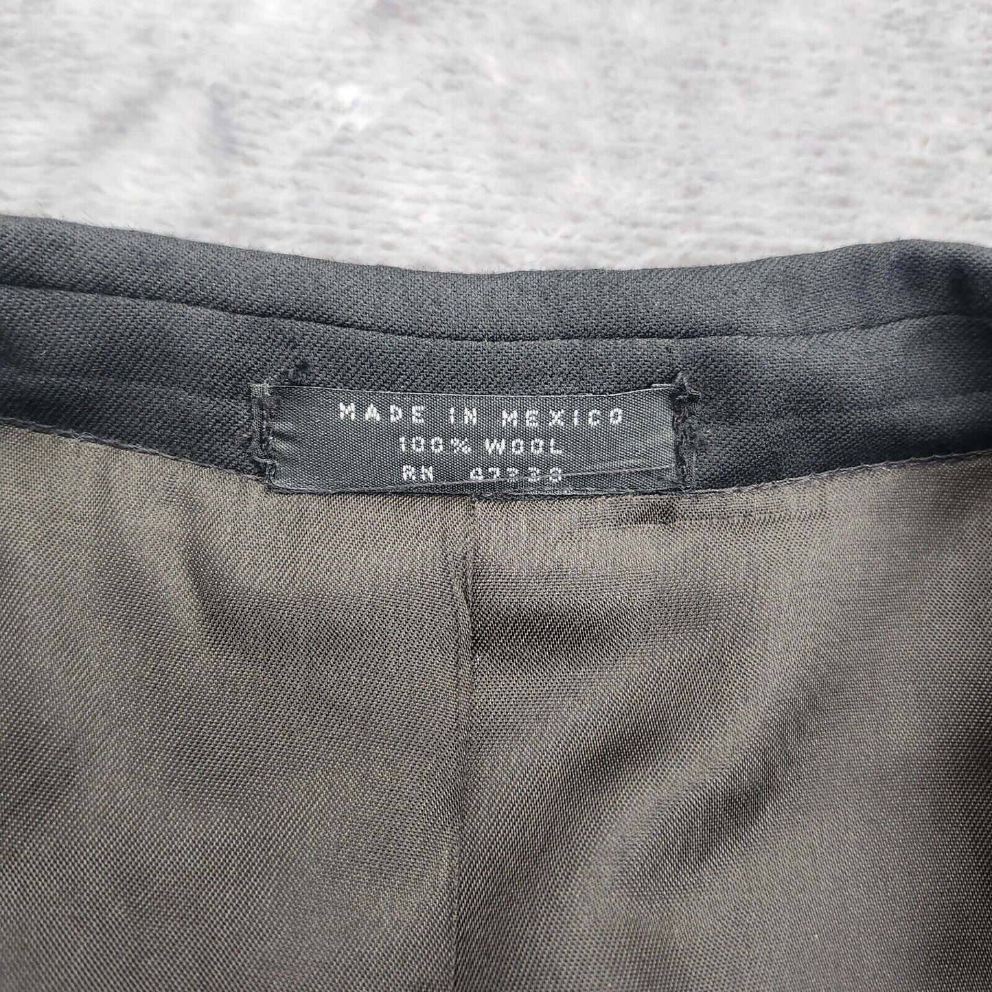 Men's 100% Wool Black Suit Set Notch Lapel Jacket Size 48 Long, Pants 36w