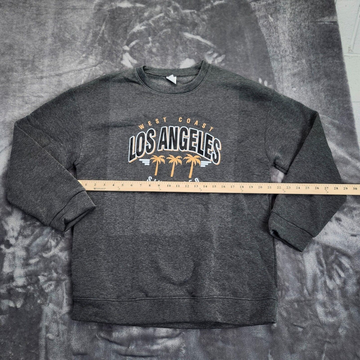 Sweatshirt for Women Trendy Hoodless Crewneck Casual LA Graphic Medium