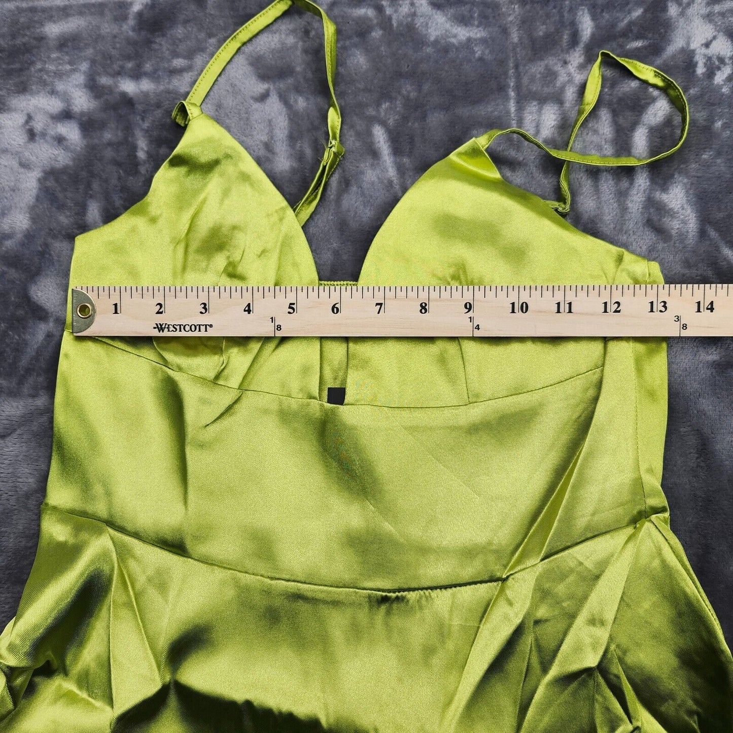 ANGVNS Shiny green fit and flare dress size small
