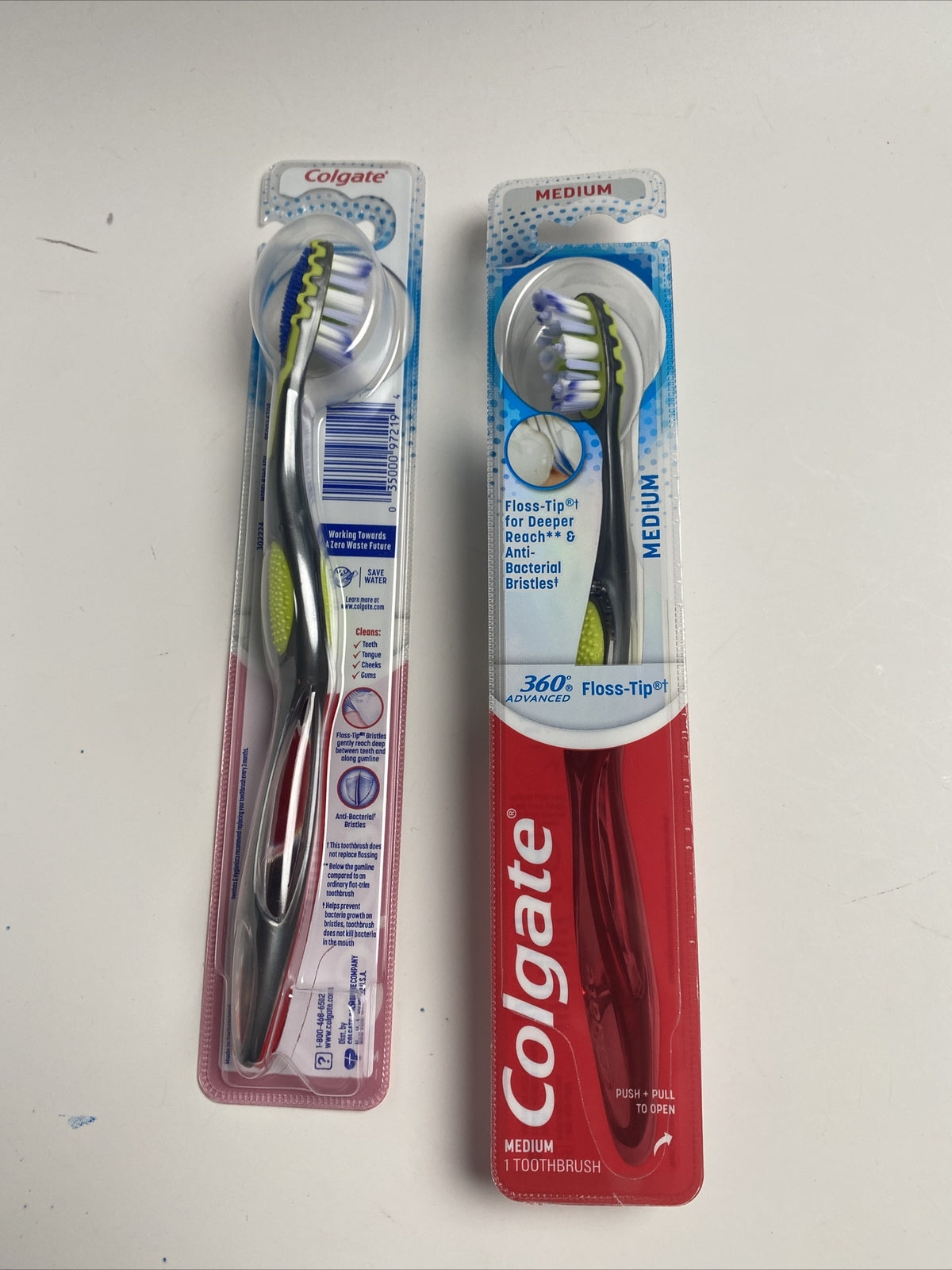 Colgate Advanced Floss-Tip Toothbrush - Medium - 2 Pack
