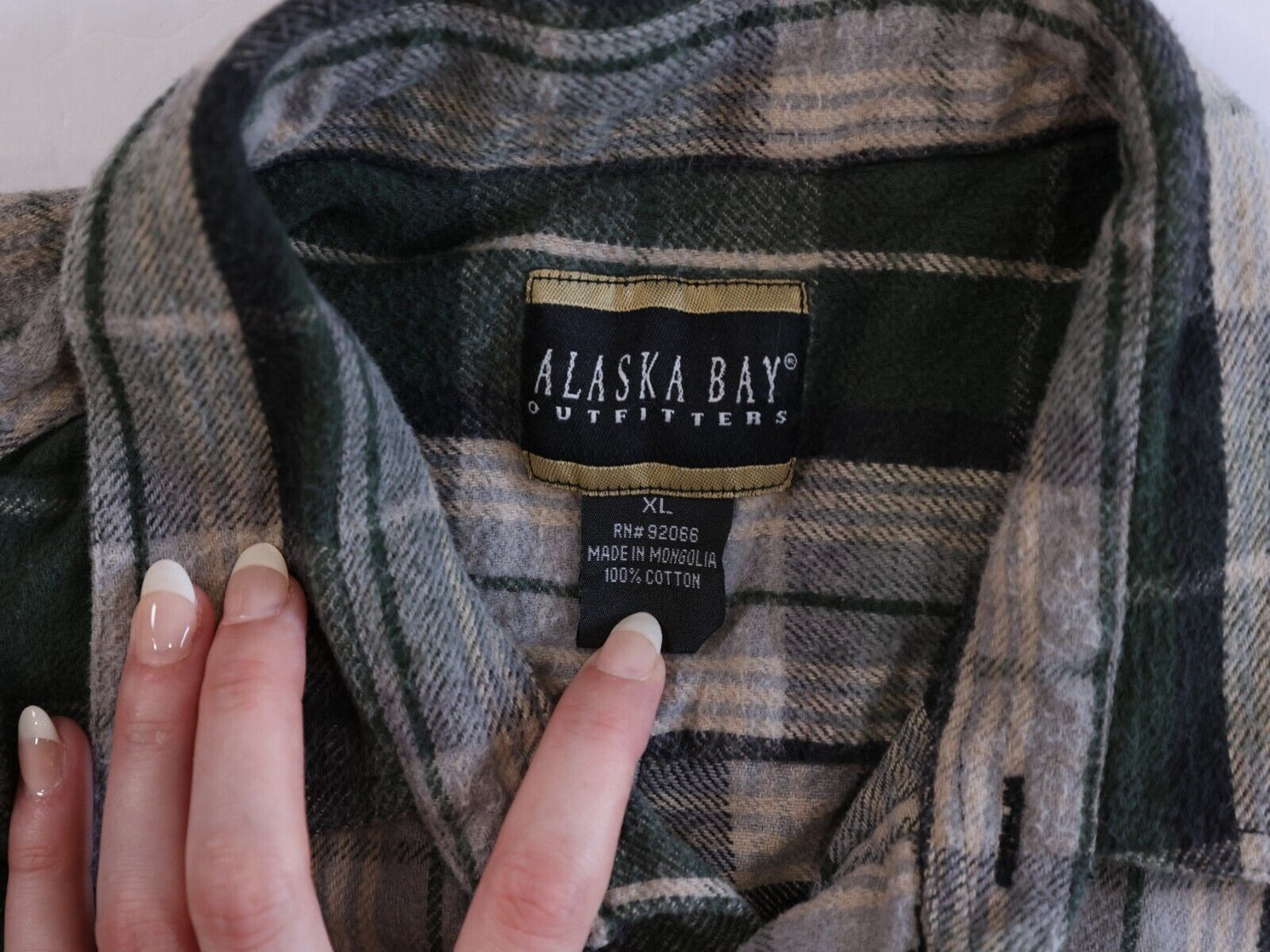 ALASKA BAY OUTFITTERS LS PLAID FLANNEL BUTTON UP SHIRT SZ XL (Vintage)