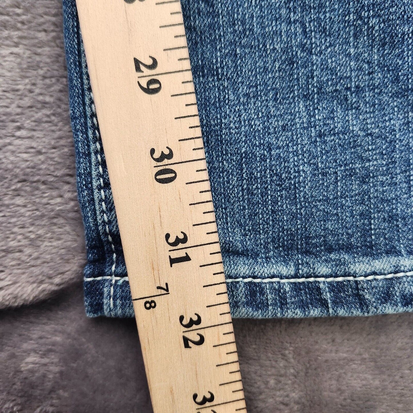 NWT Flamingals Women's Faded Blue Bootcut Jeans Size Large