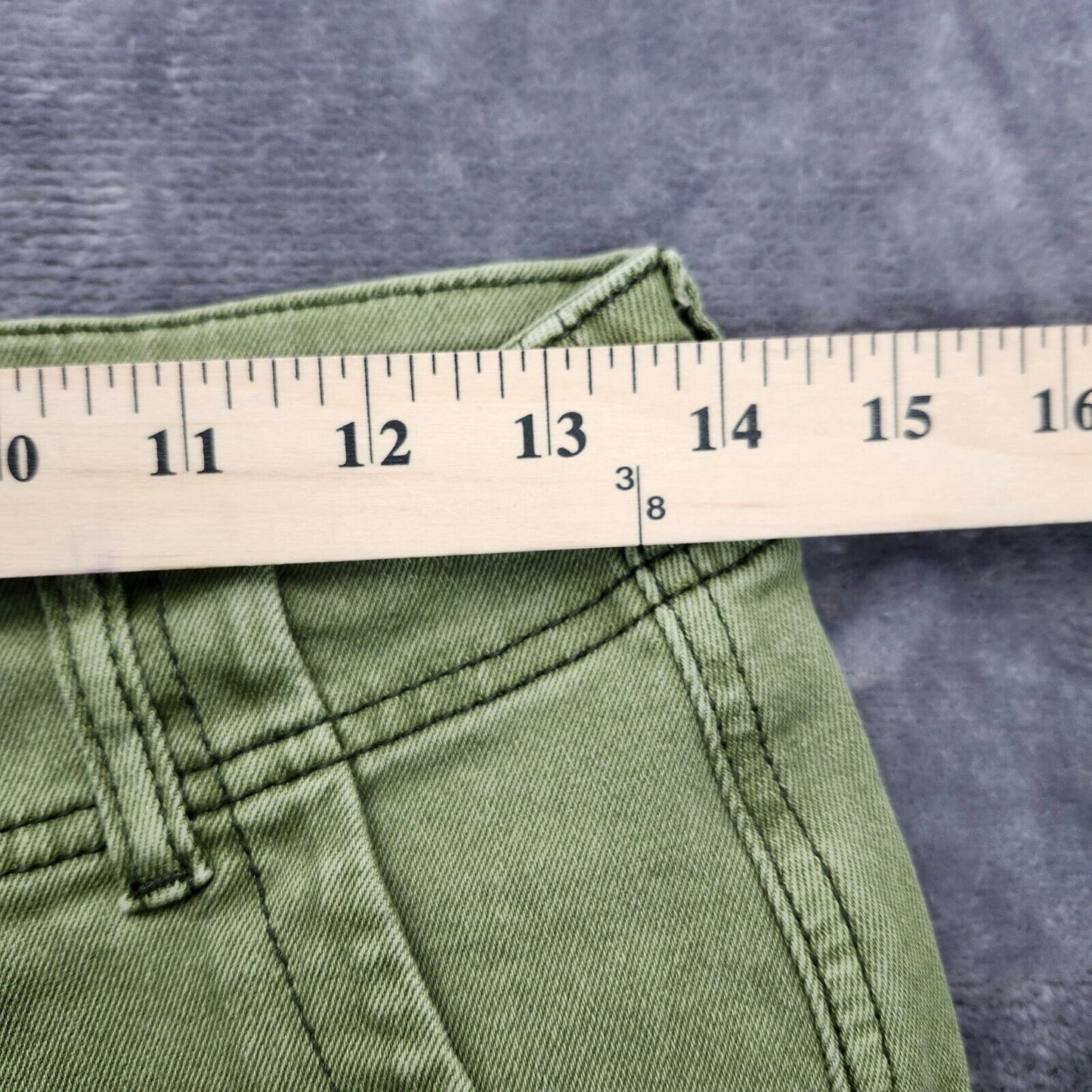 Flamingals Women's High Waisted Flared Leg Green Jeans Size Small