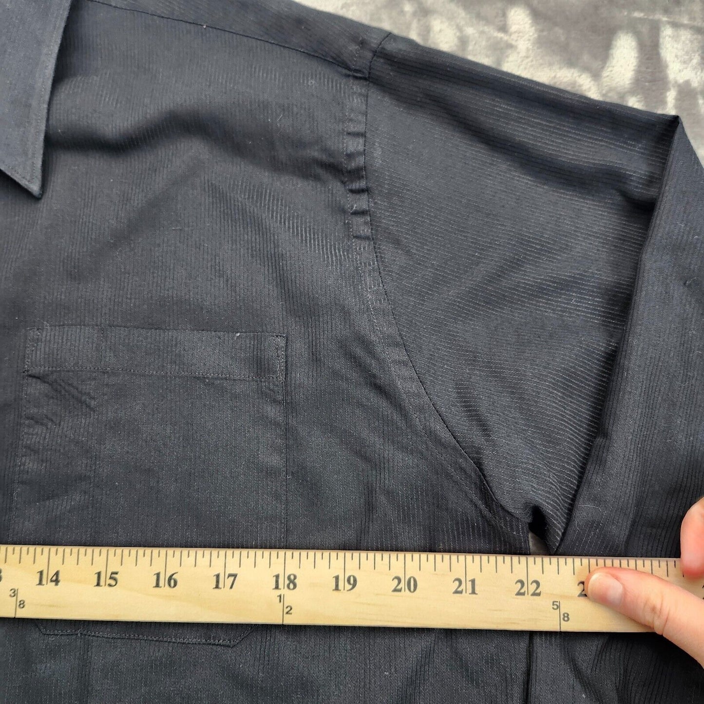 Mens KENNETH COLE new york Button down dress shirt Size 17 32-33