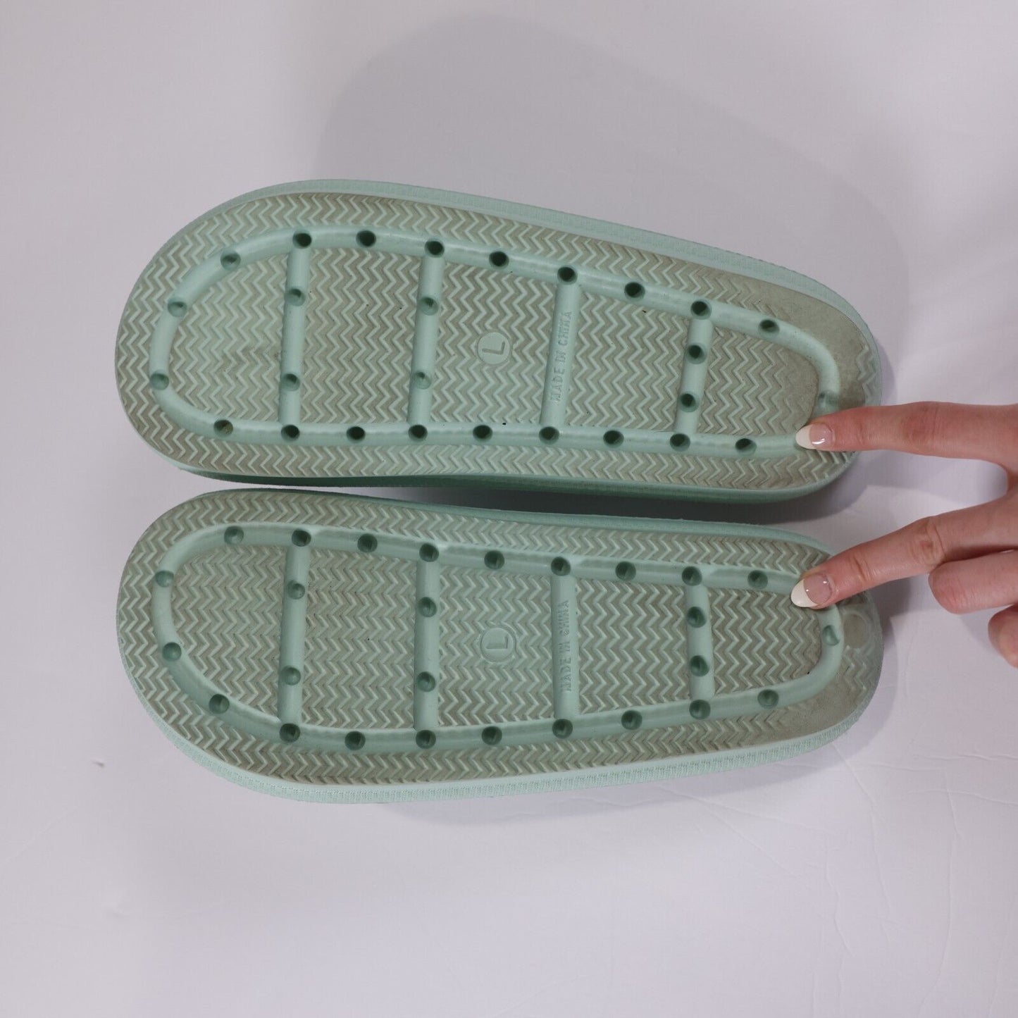 32 Cool Slides Mint Green Size L (W9-10) (M7-8)
