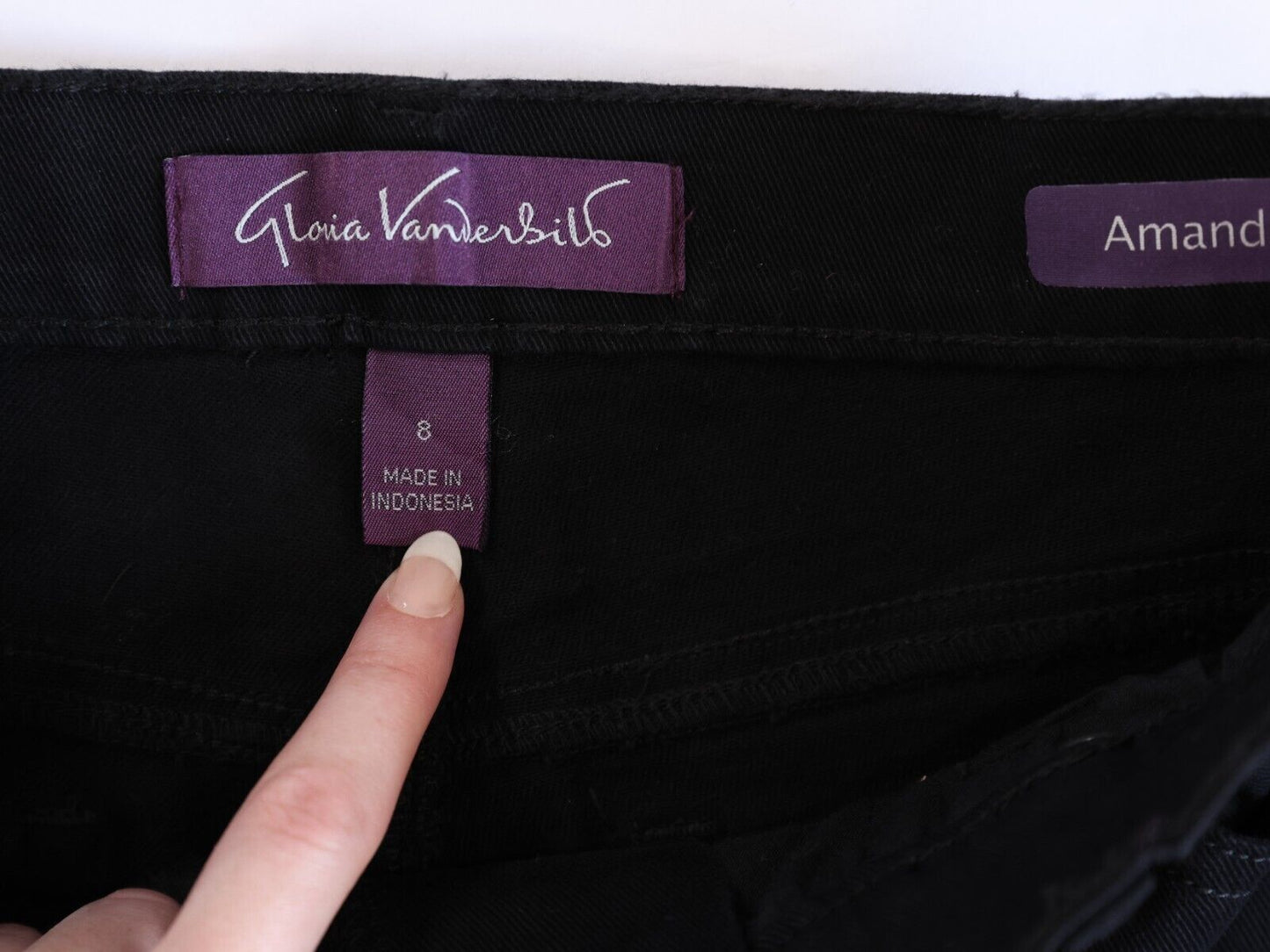 NWT gloria vanderbilt amanda jeans short slim missy size 8