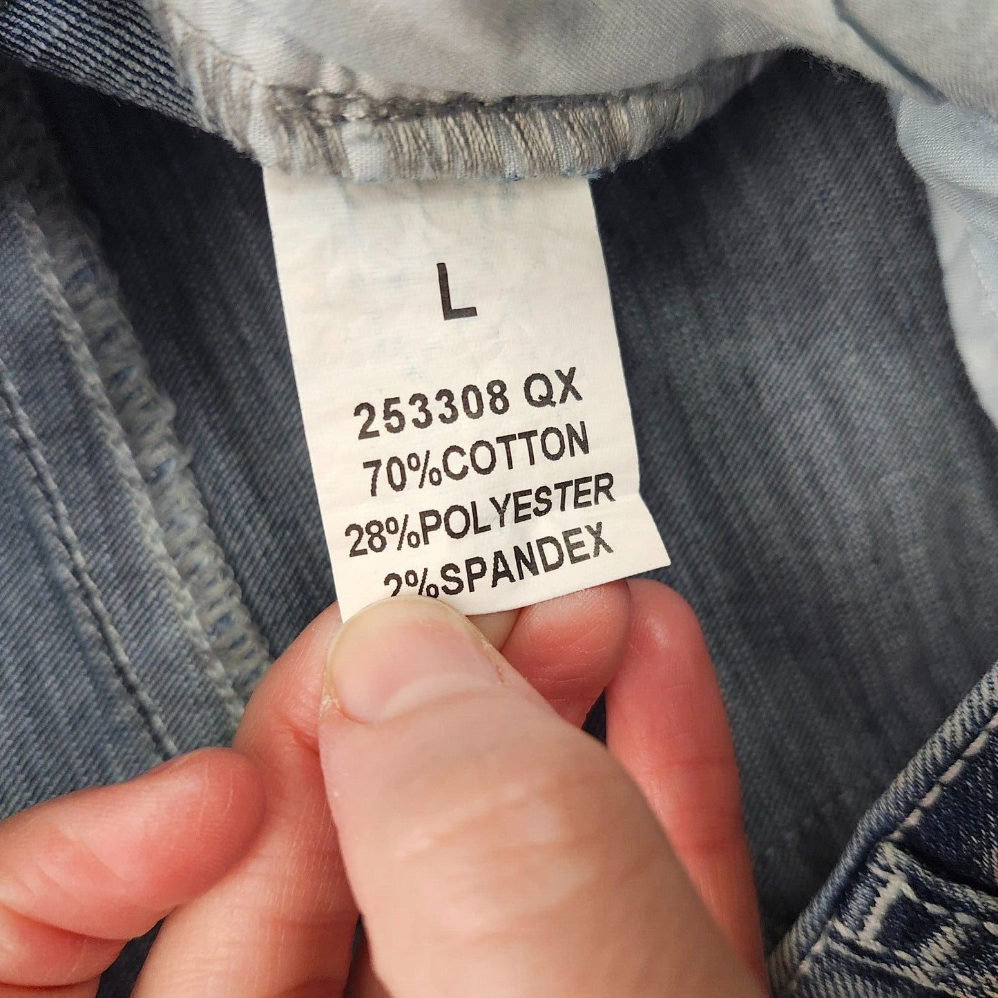 NWT Flamingals Women's Flared Leg Faded Blue Jeans w/ Stars Pockets Size Large