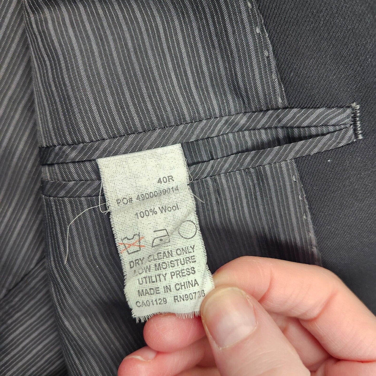 Calvin Klien Slim Fit Mens 100% Wool Suit Coat and Suit Pants size 40R