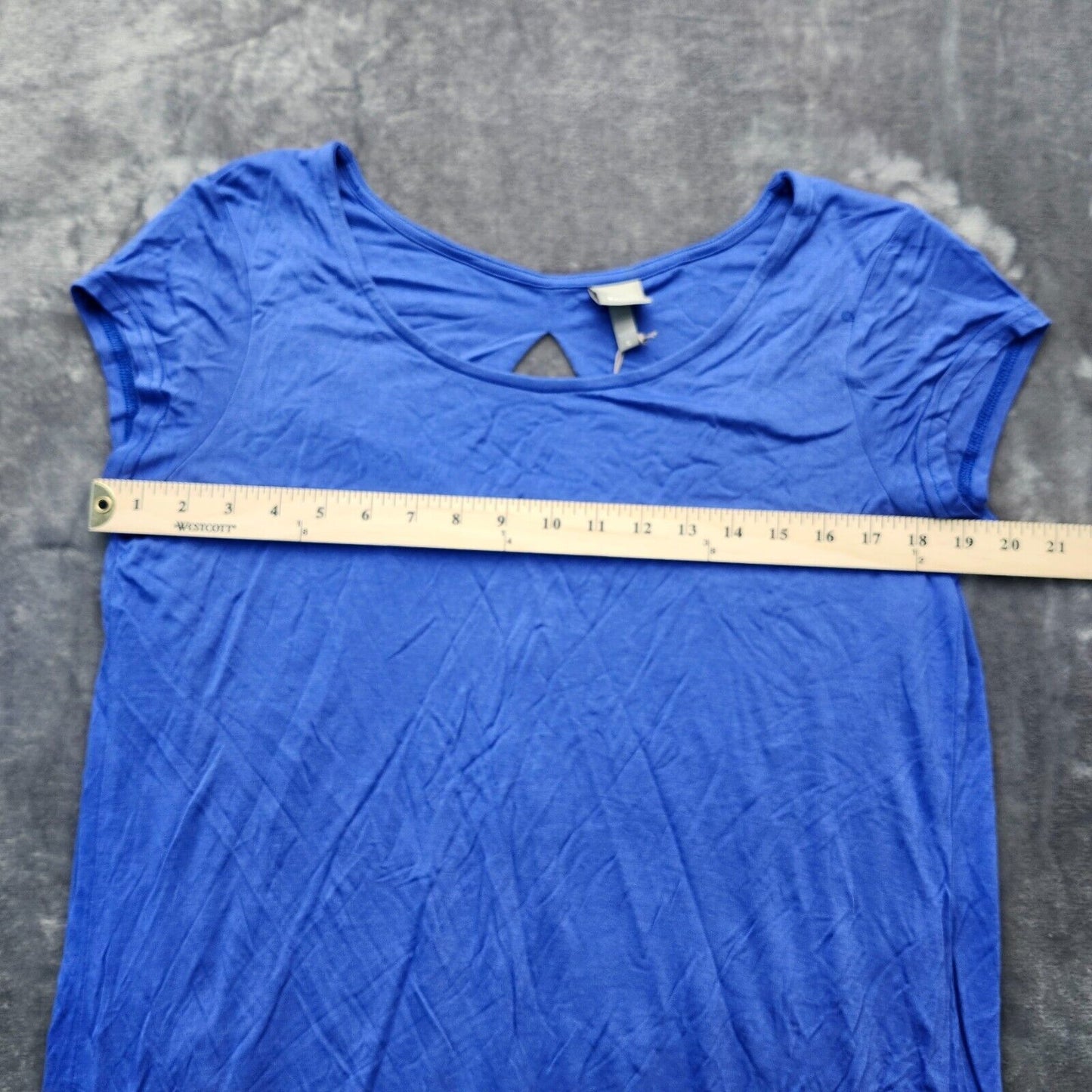 NWT Bench Urban Wear Womens T-Shirt Size Small Blue