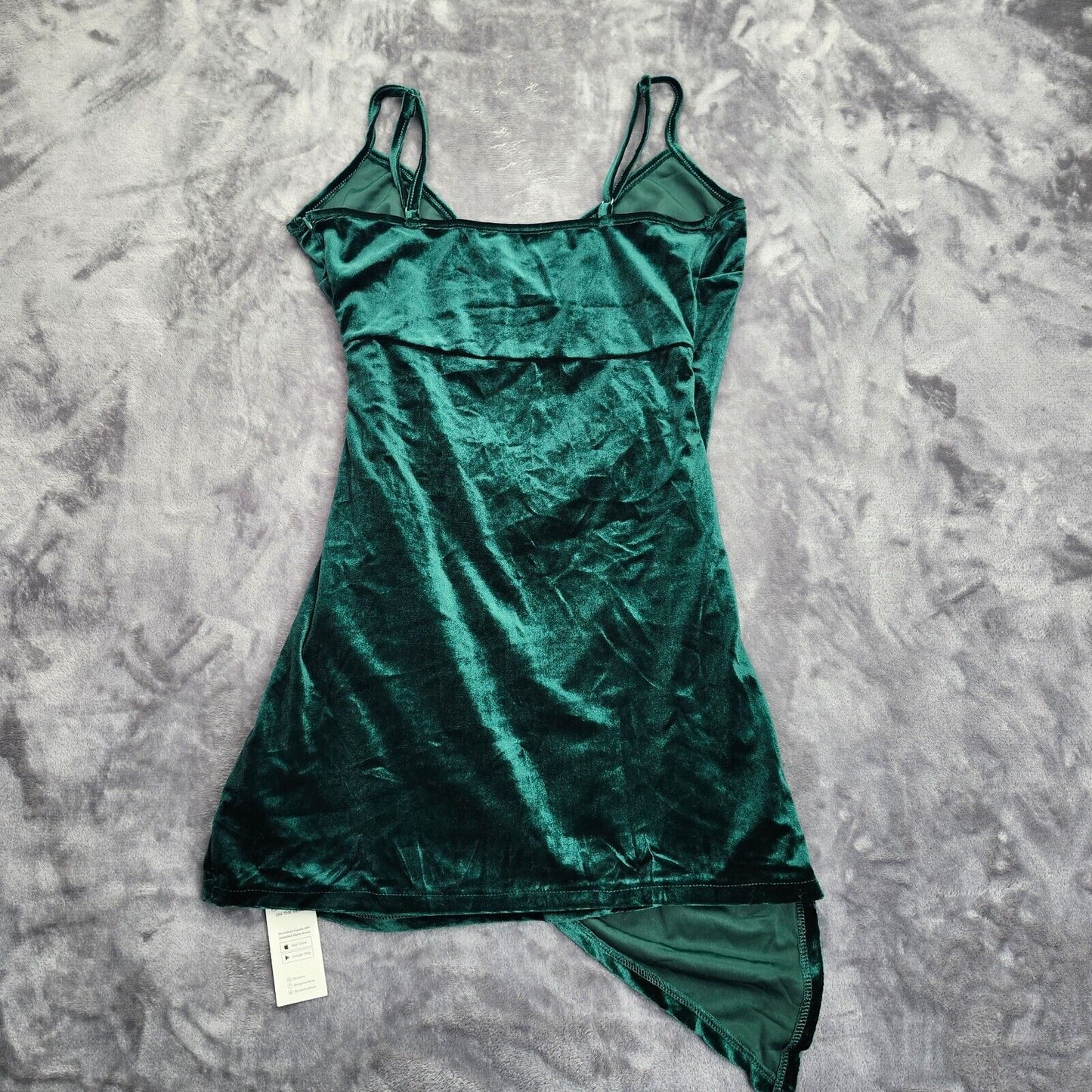 CUPSHE Womens Bright Spark Velvet Green Cami Mini Dress Small