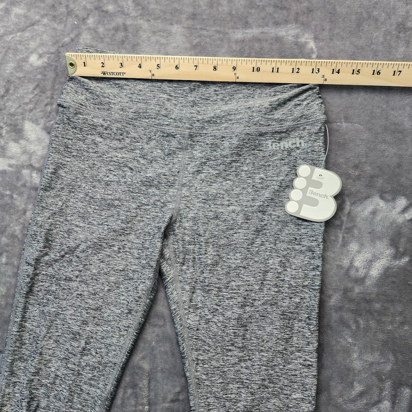 NWT Bench Urban Wear Womens Yoga pants capri skinny Size Small gray