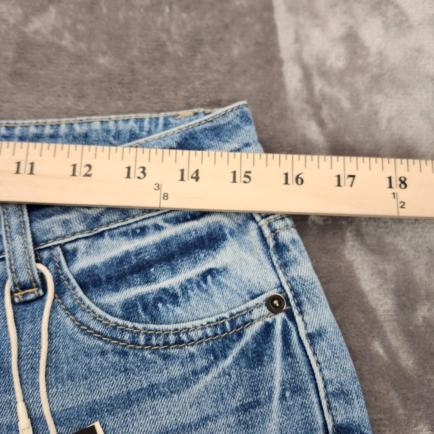 Flamingals Women's Ripped Boyfriend High Waisted Cropped Straight Leg Jeans Med
