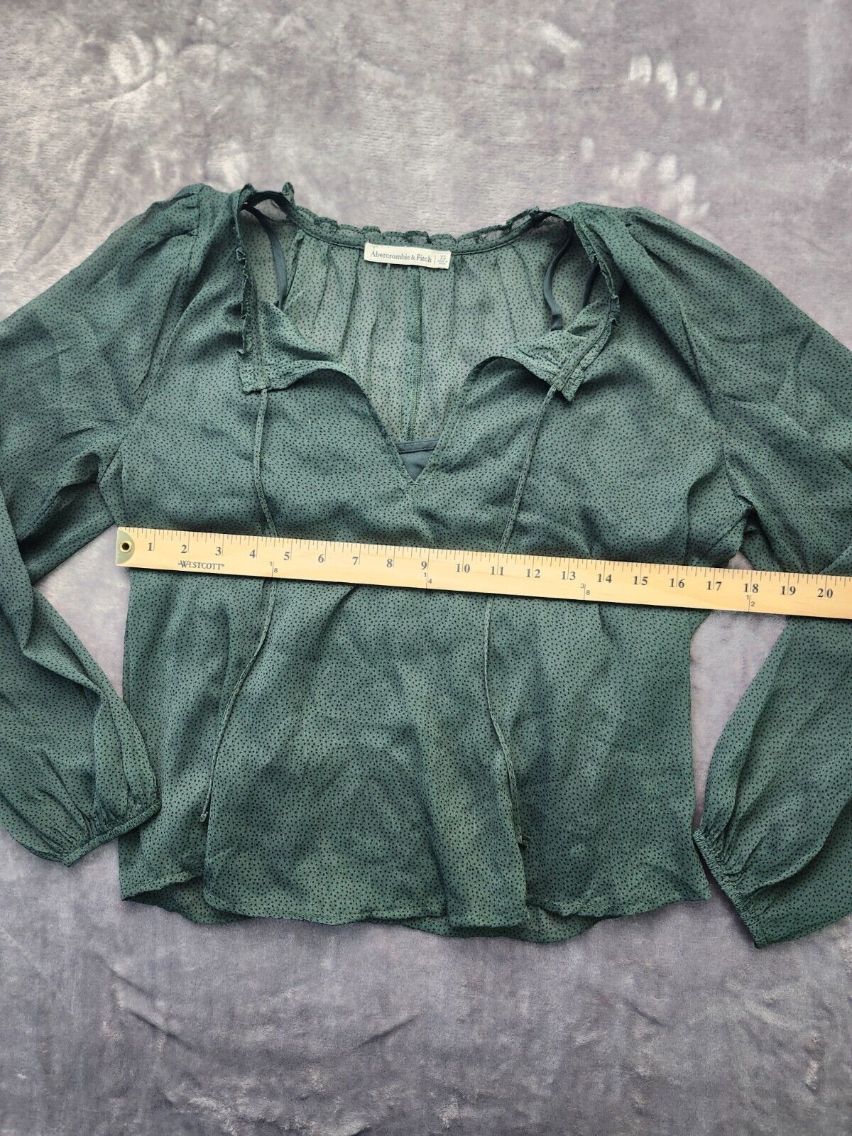 abercrombie & fitch womens blouse Green with black polka dots size XS