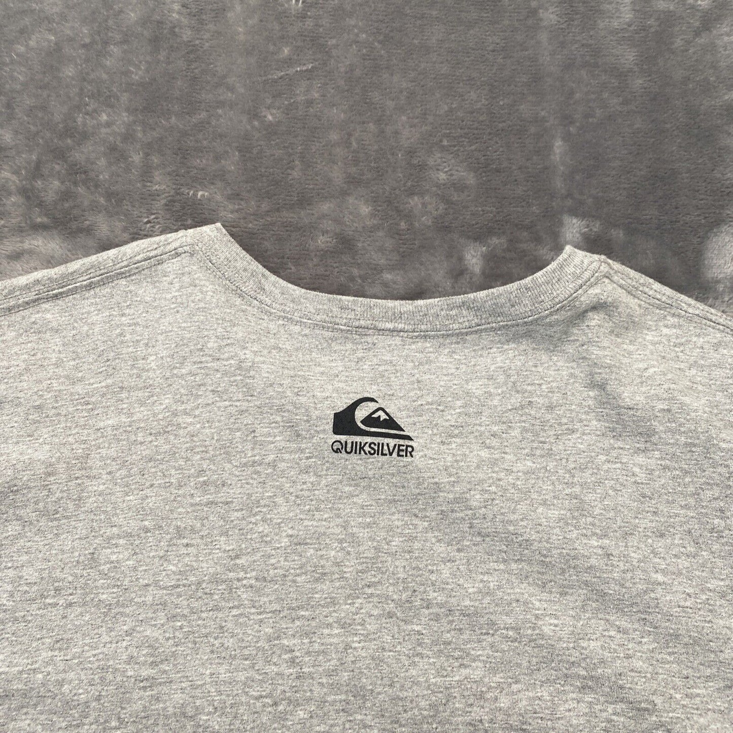 Quicksilver Gray with Logo on Chest T-Shirt Mens Size M