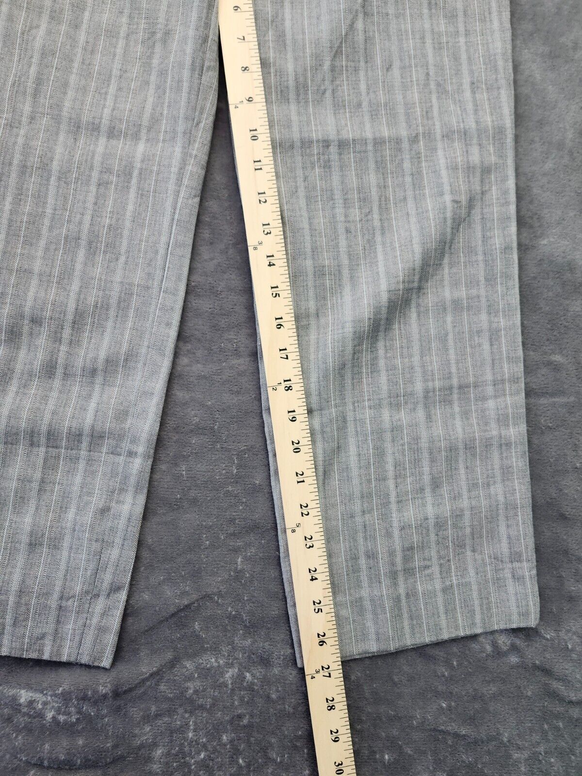 Adrienne Vittadini Women Size 6 Light Gray Pinstriped Ankle Dress Pants Straight
