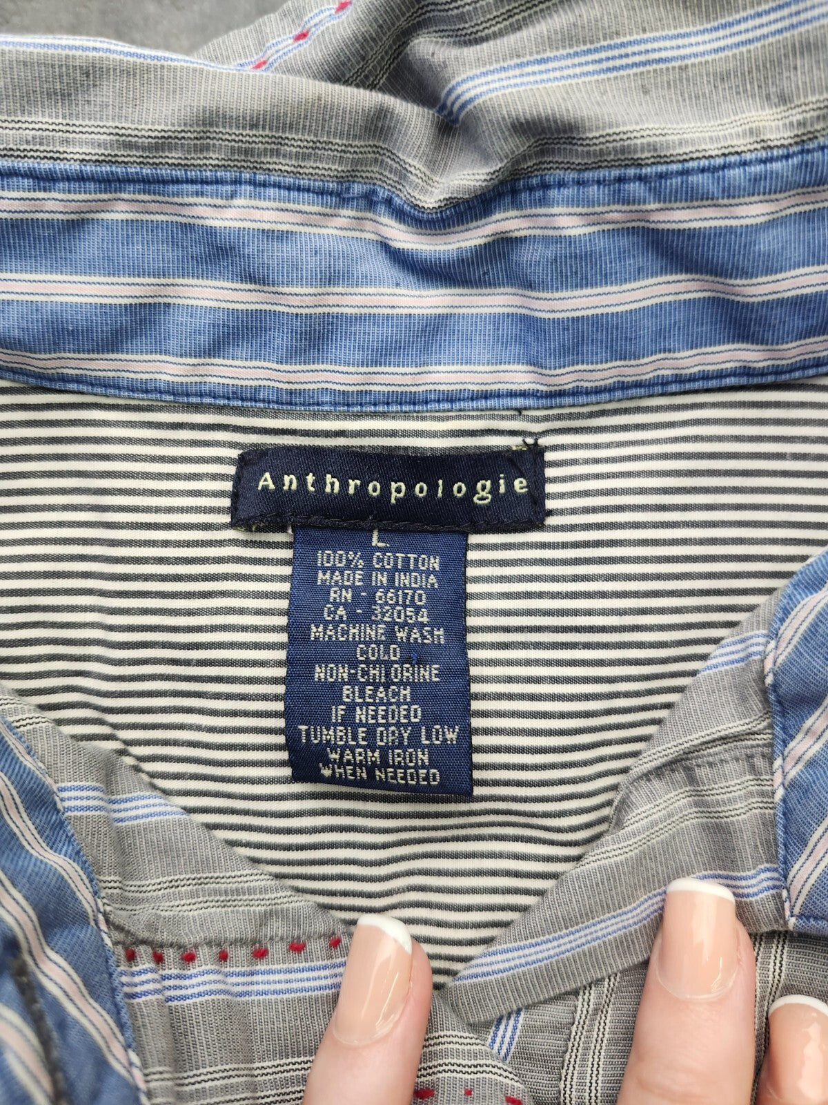 Anthropologie Button up shirt 100% cotton Size large