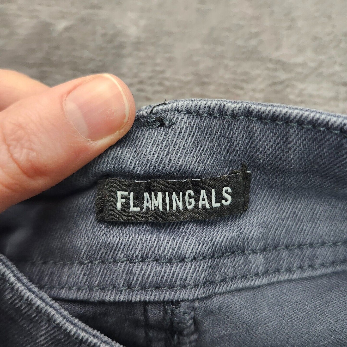 Flamingals Womens Gray Urban Straight Fit Jeans Size Medium
