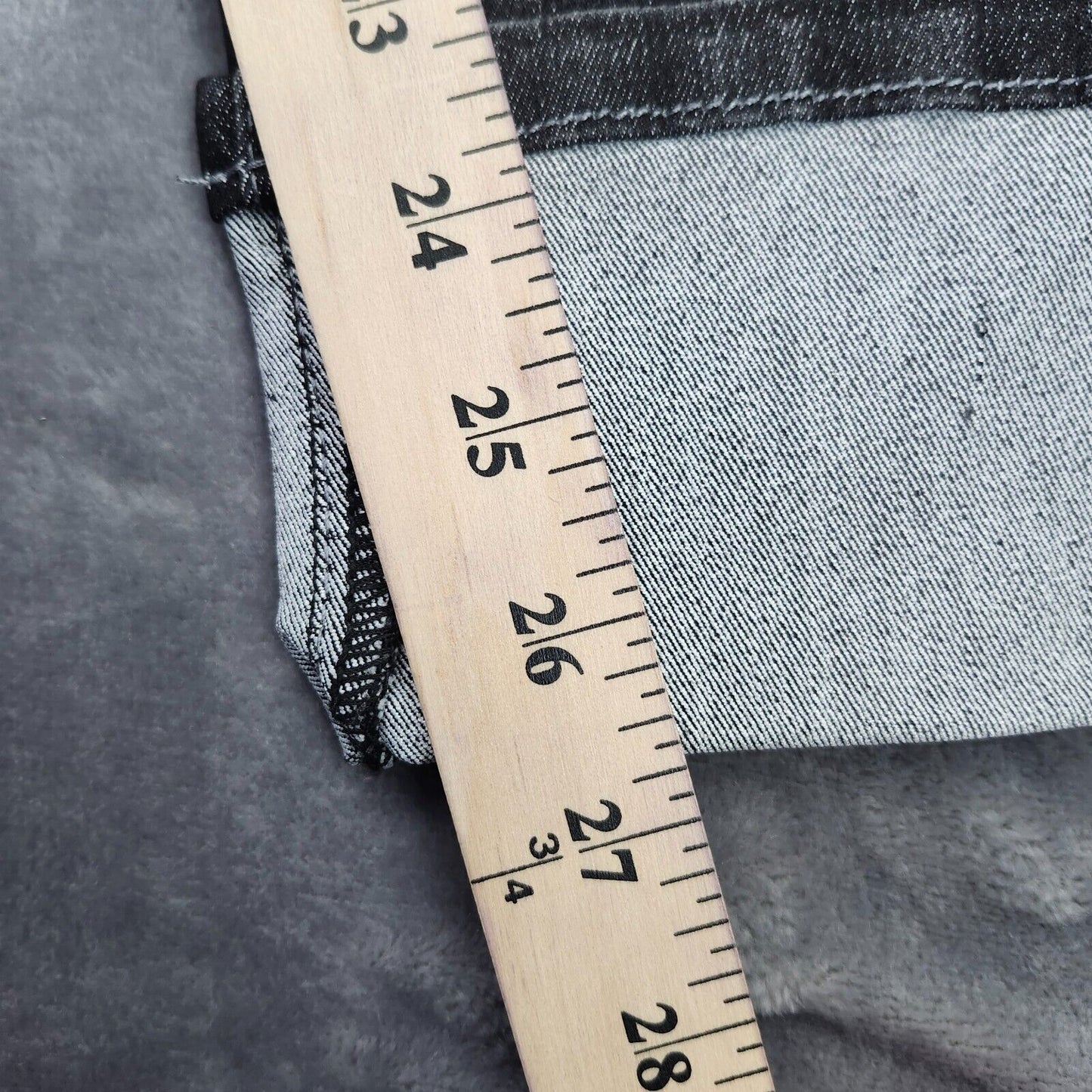 NWT Flamingals Women's Skinny Ripped Black Jeans Size Large