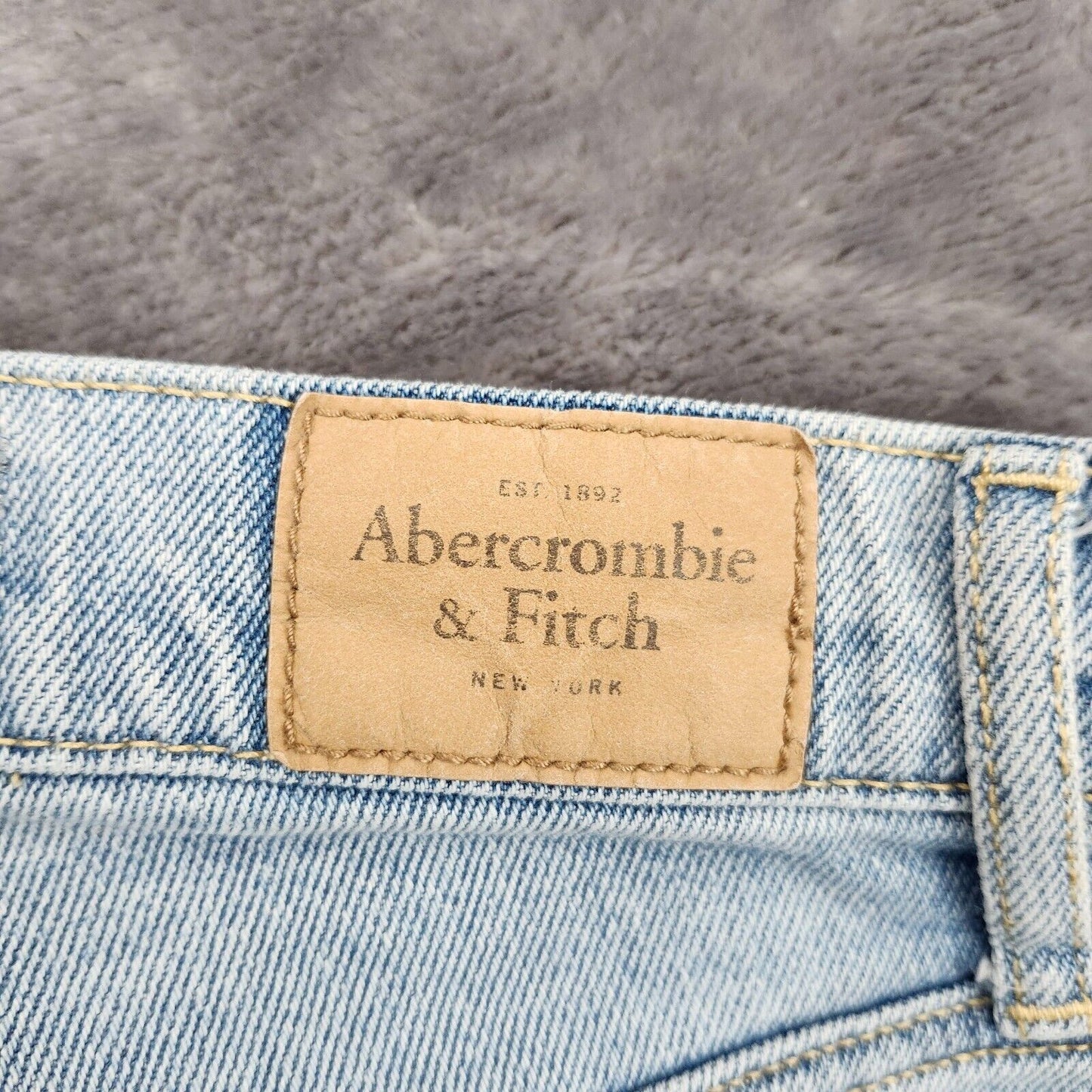 Abercrombie & Fitch Demin Jean HIGH RISE SHORT 24 00