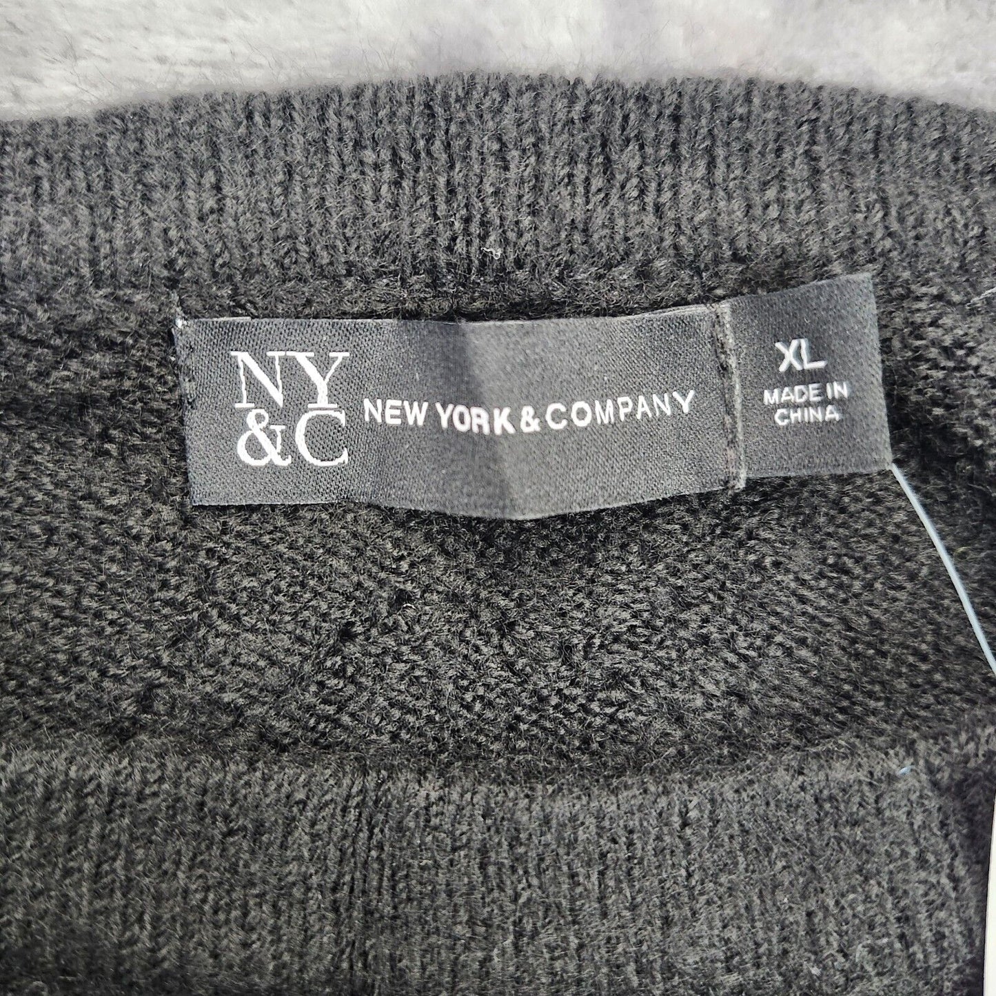 New York & Company Women's Pleated Shoulder Balloon-Sleeve Crewneck Sweater XL