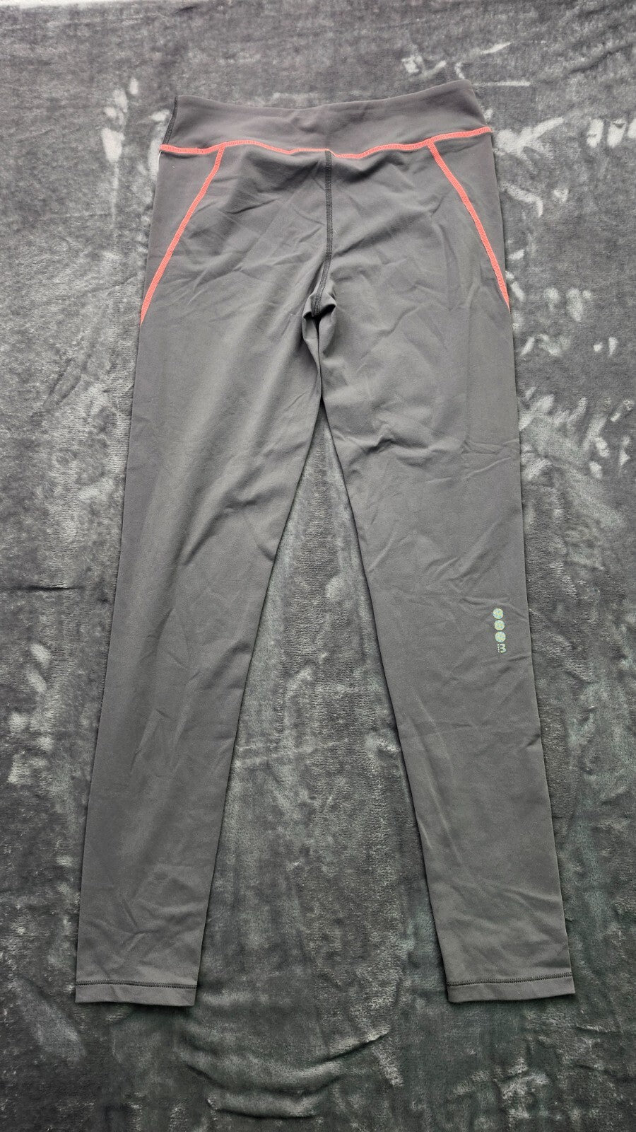 NWT Bench Urban Wear Womens Yoga pants Size Small Gray/Pink