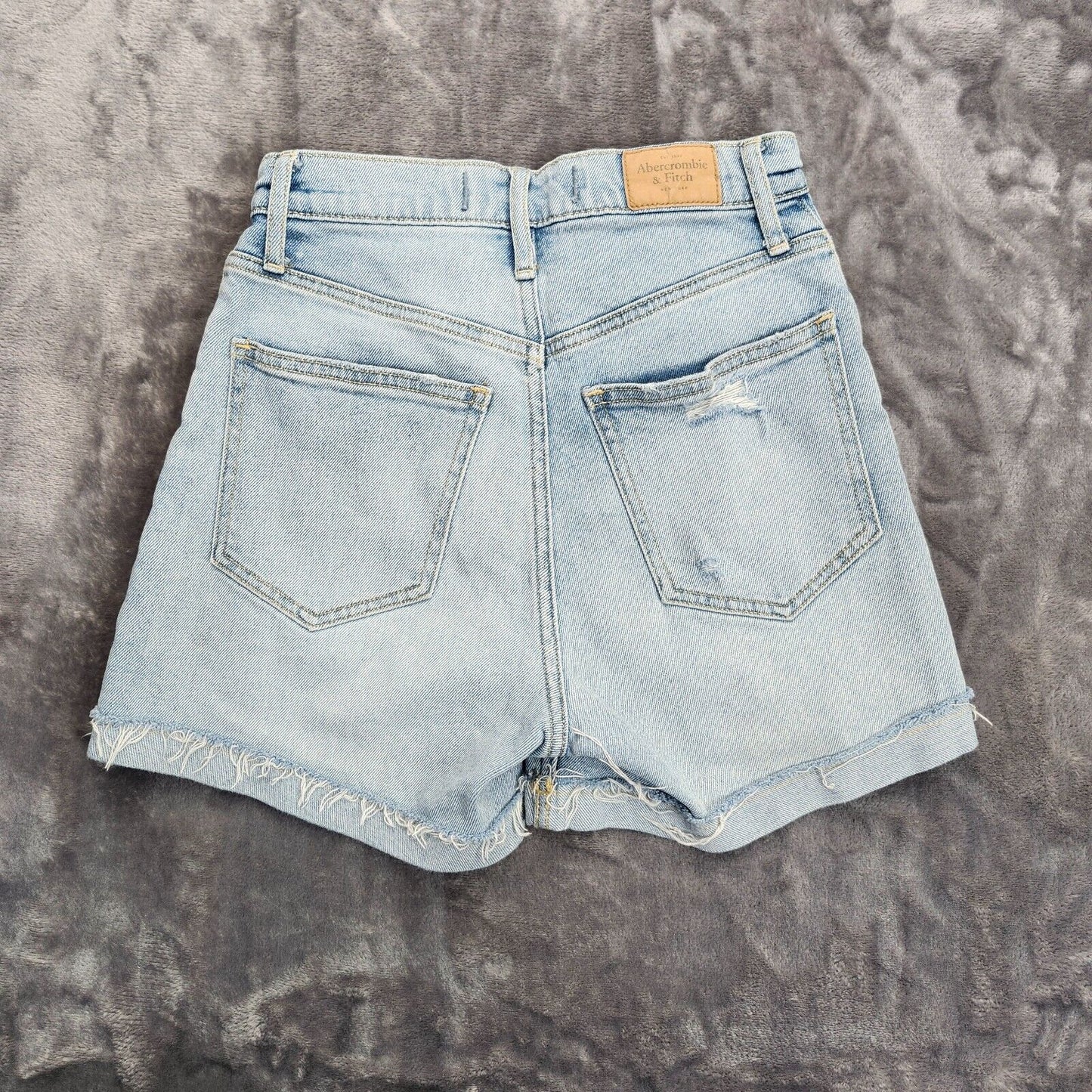 Abercrombie & Fitch Demin Jean HIGH RISE SHORT 24 00