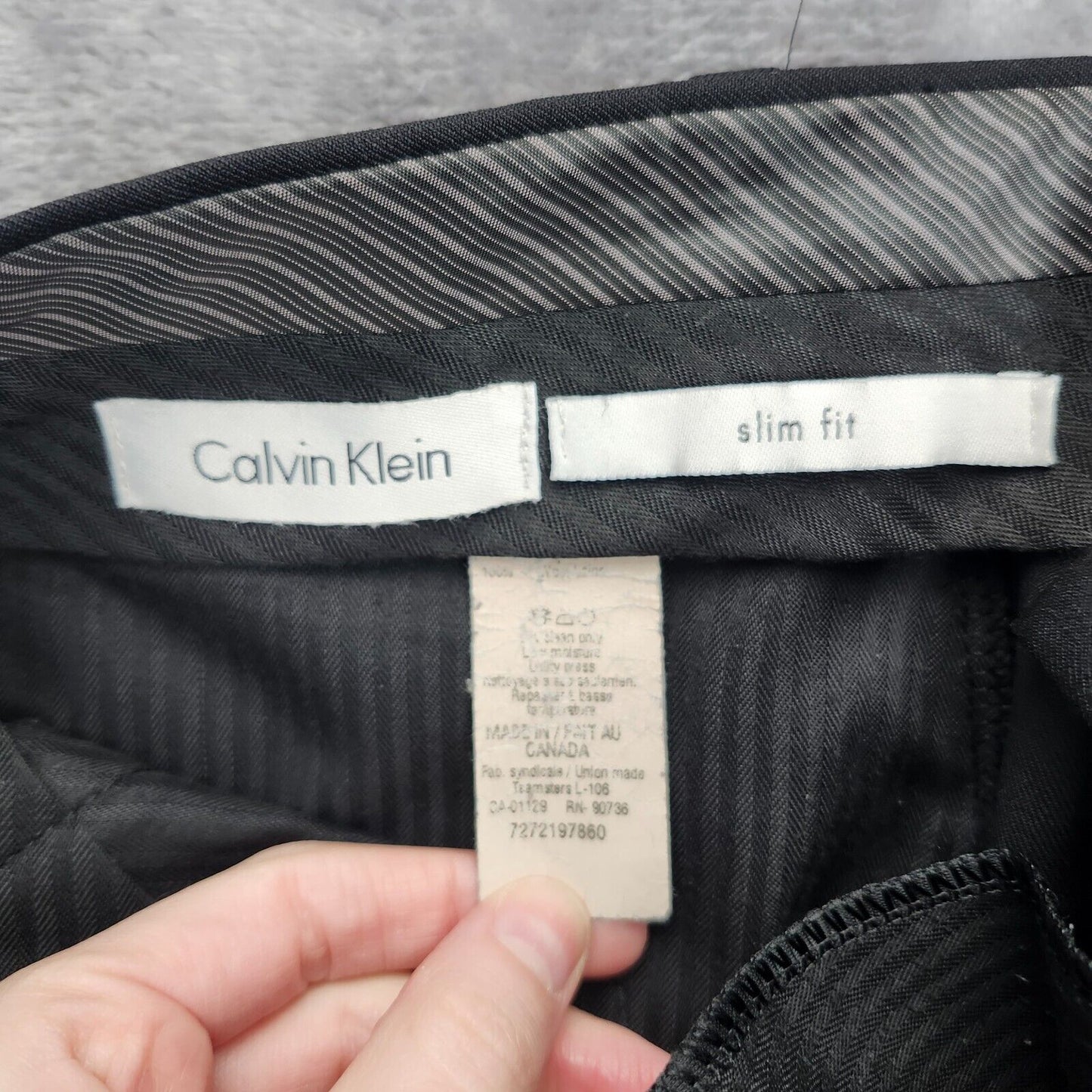 Calvin Klien Slim Fit Mens 100% Wool Suit Coat and Suit Pants size 40R
