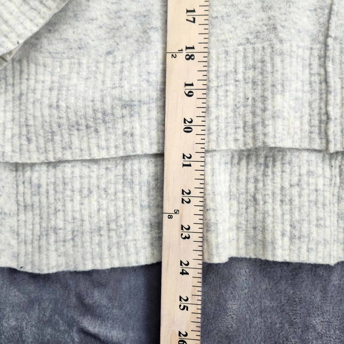 Athleta White Transit Merino Wool Stretchy Business Casual Turtleneck Sweater M