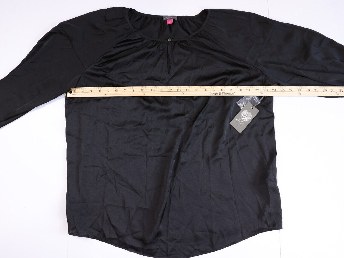 Vince Camuto Womens Rich Black Long Sleeve V-Neck Stretch Blouse Top Size Medium