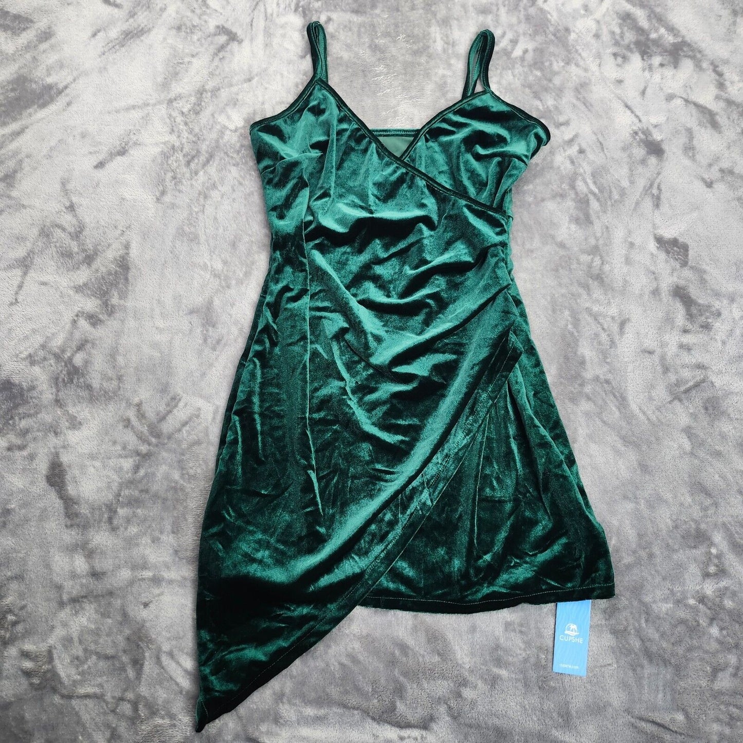 CUPSHE Womens Bright Spark Velvet Green Cami Mini Dress Small