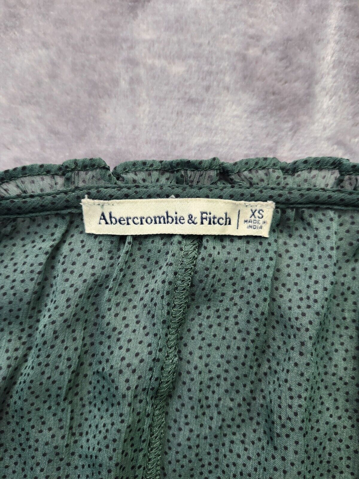 abercrombie & fitch womens blouse Green with black polka dots size XS
