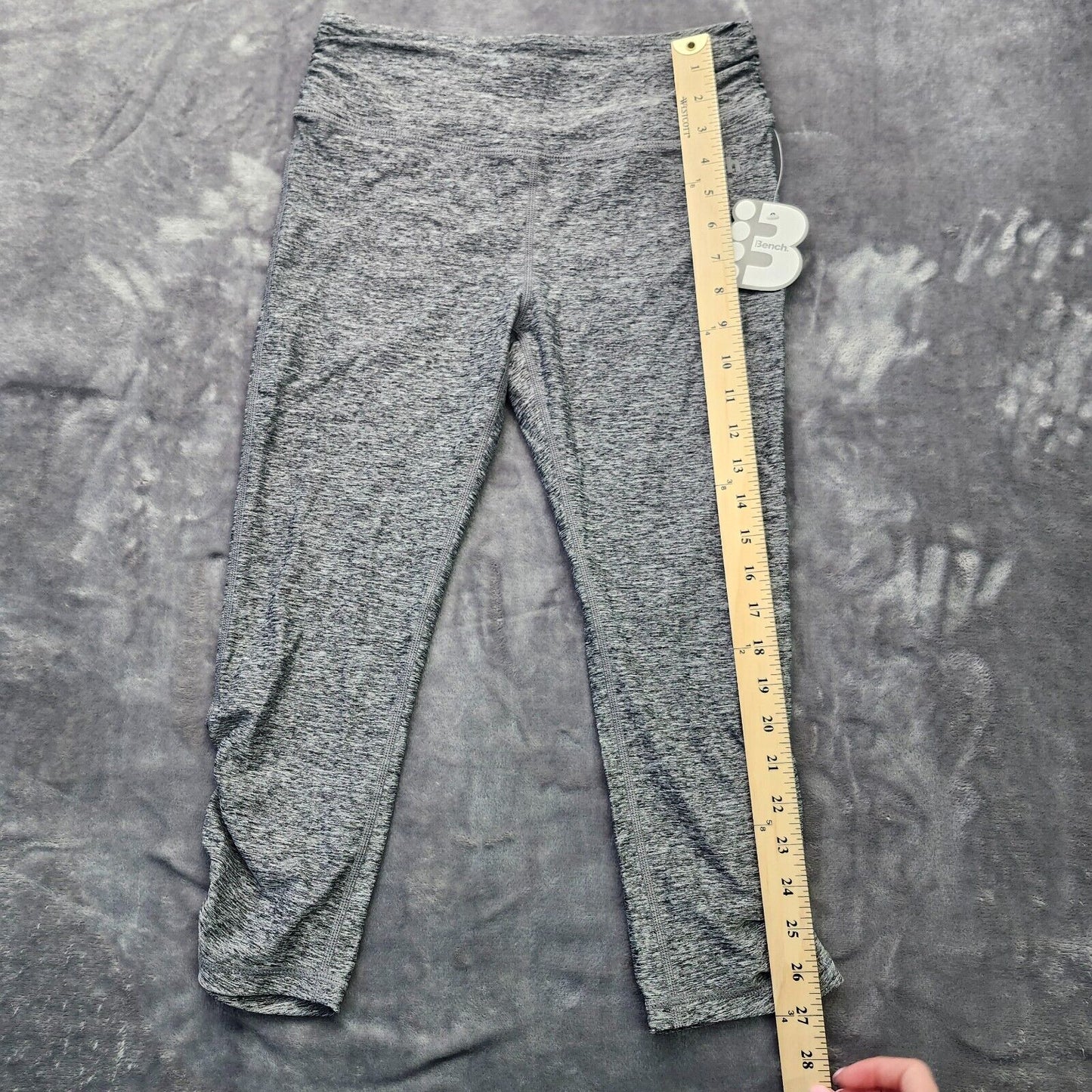 NWT Bench Urban Wear Womens Yoga pants capri skinny Size Small gray