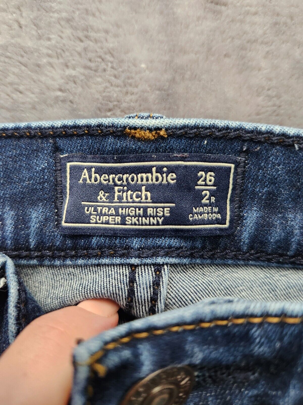 abercrombie fitch Ultra High Rise Super Skinny Size 2R