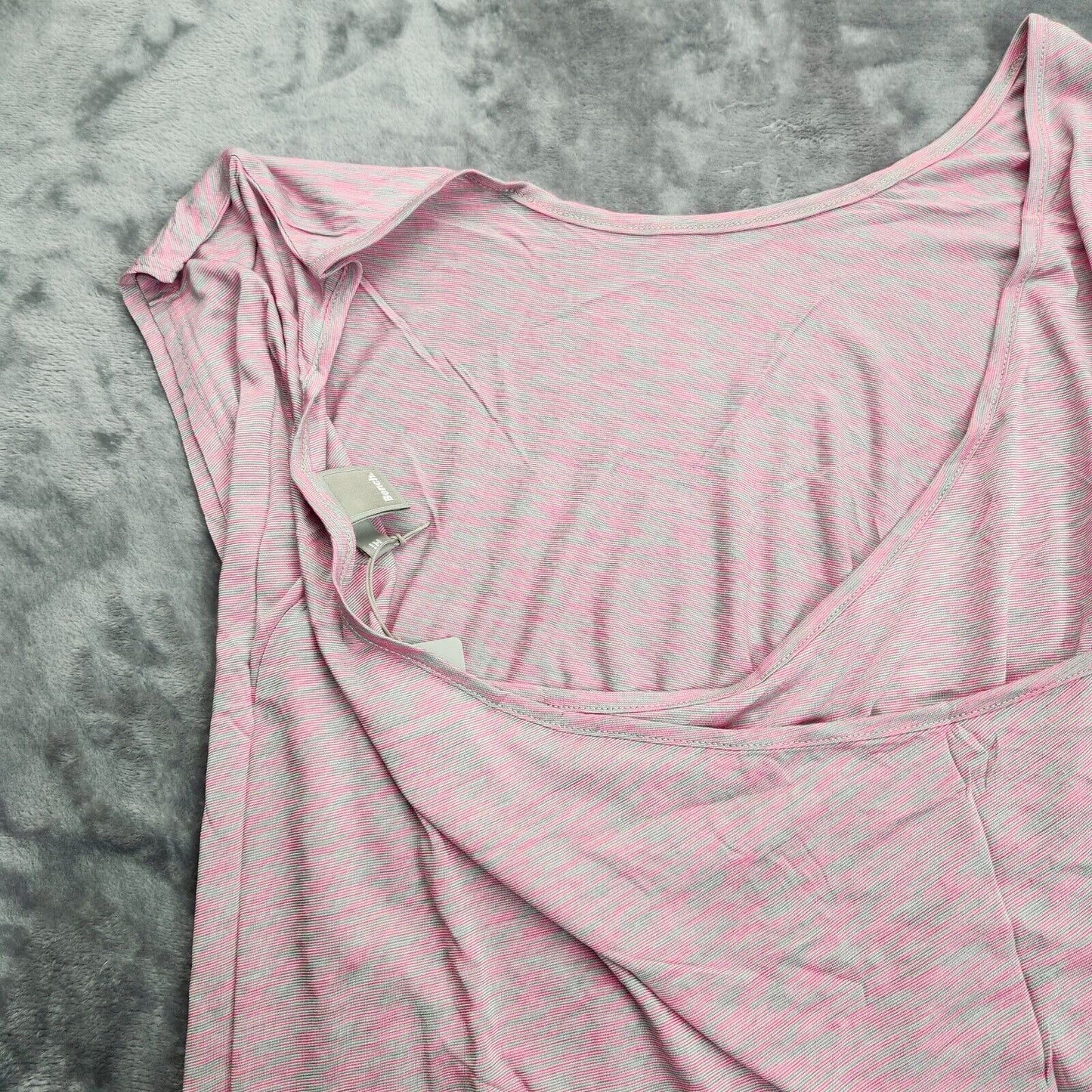 Bench Urban Wear Womens Pink Open Back T-Shirt Size Small Pink Open Back