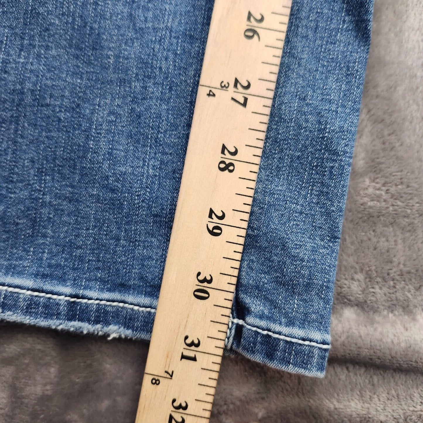 Flamingals Women's Straight Leg Faded Blue Jeans Size Small